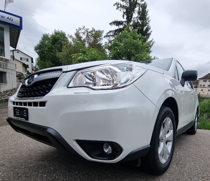 SUBARU Forester 2.0i Advantage Lineartronic