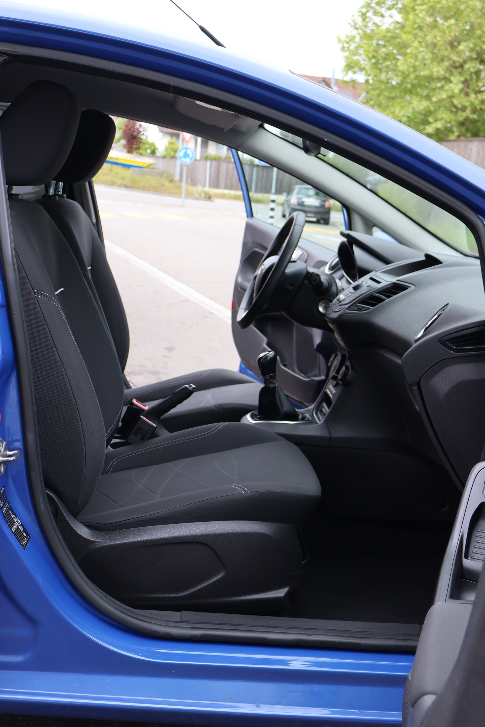 FORD Fiesta 1.0 Trend-image-12