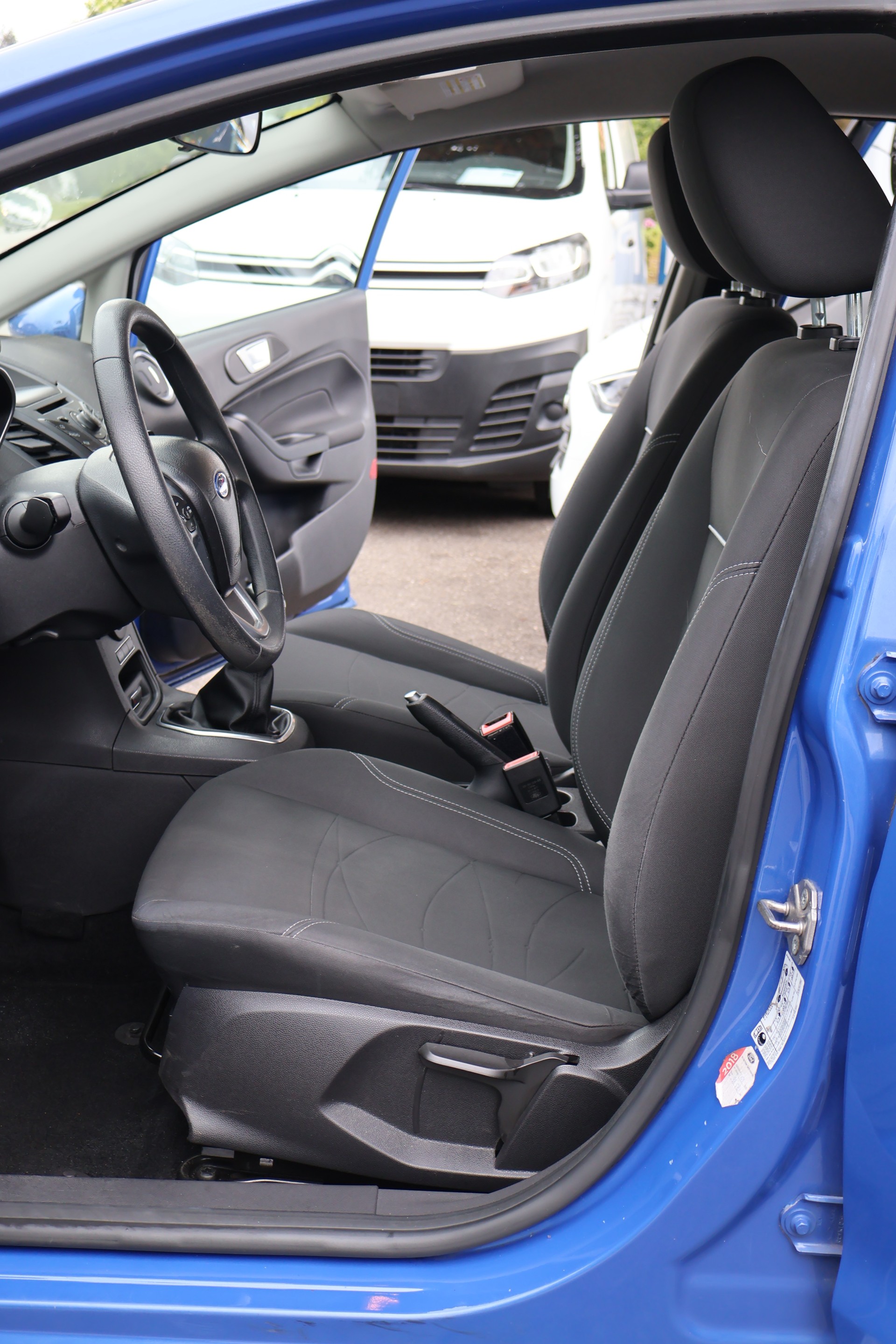 FORD Fiesta 1.0 Trend-image-13