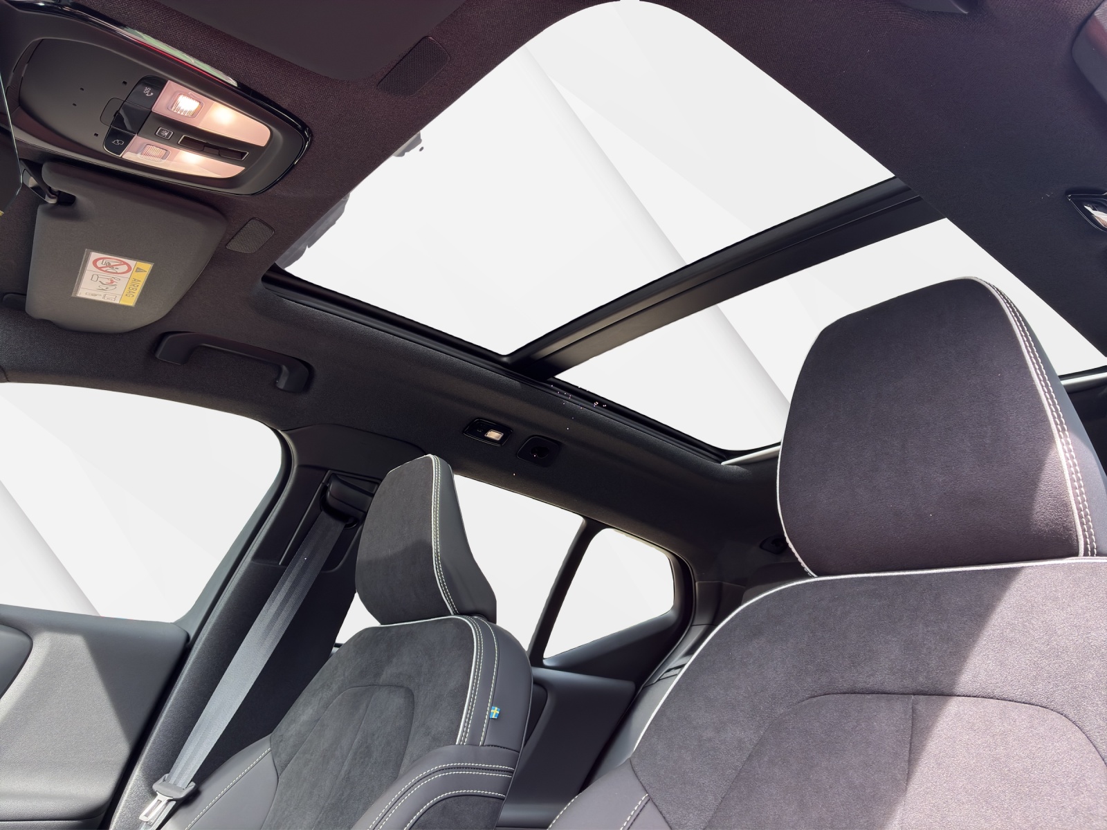 VOLVO EX40 Twin Ultra AWD-image-18