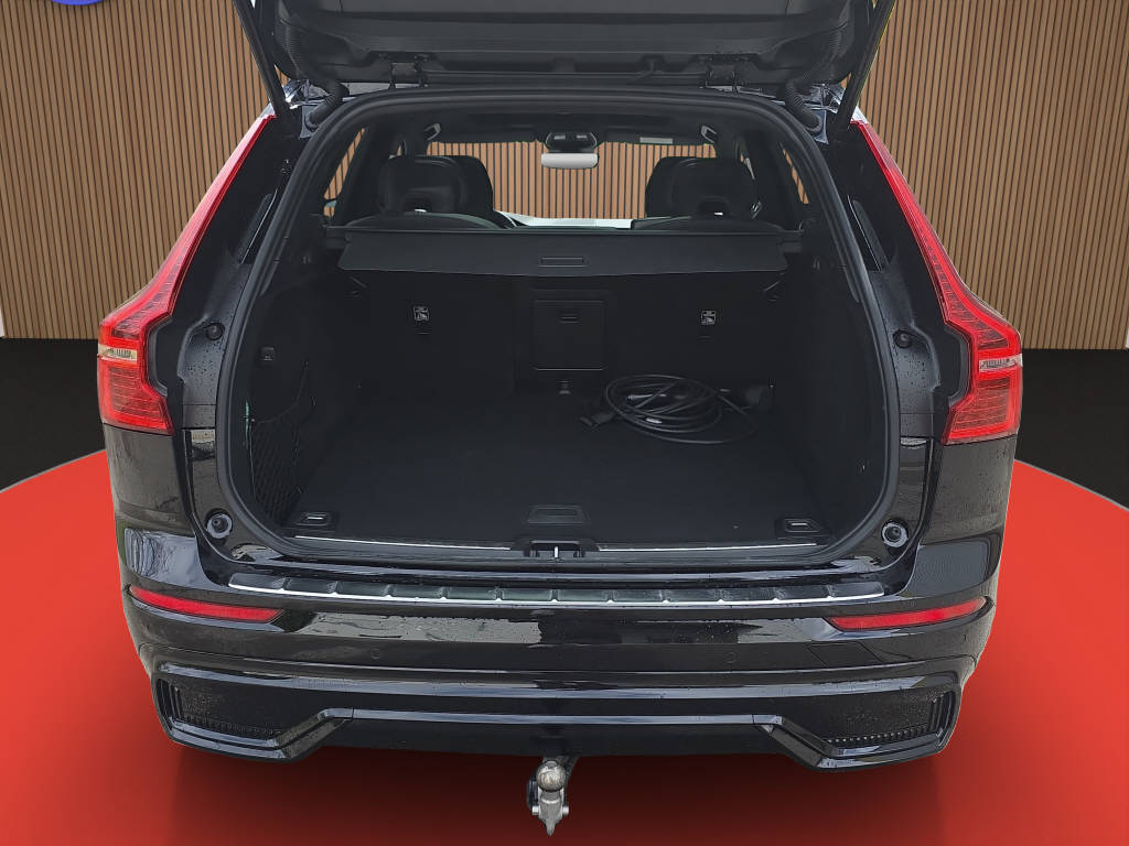 VOLVO XC60 2.0 T6 TE Ultimate Dark eAWD-image-14