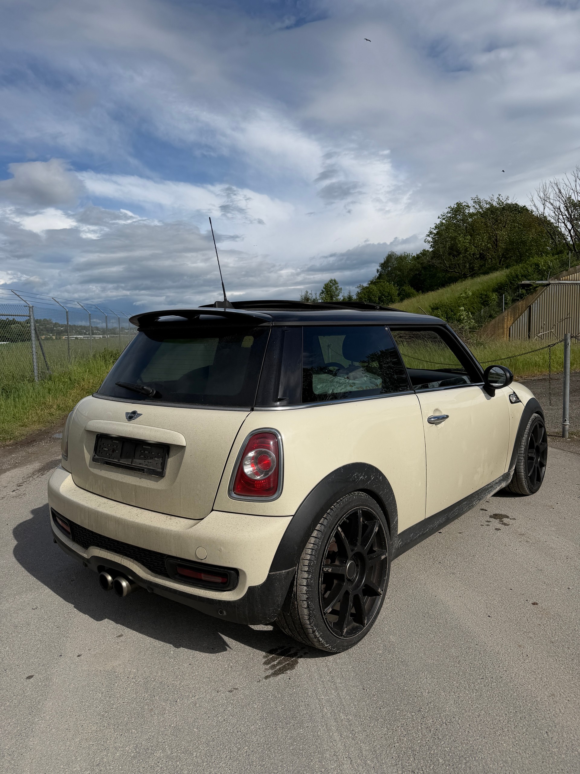 MINI Cooper S-image-6