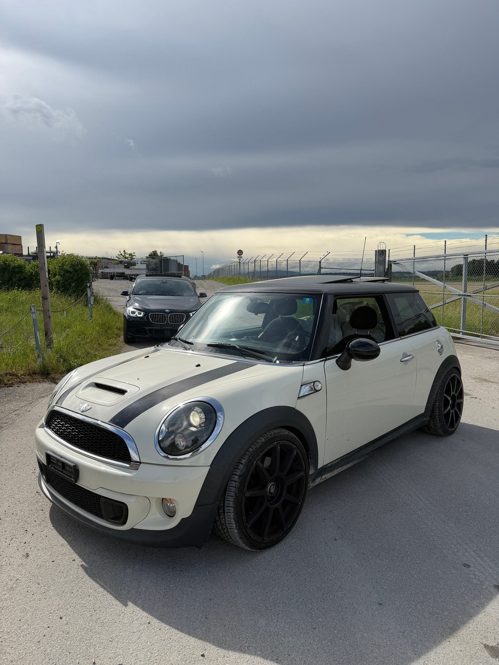 MINI Cooper S-image-2