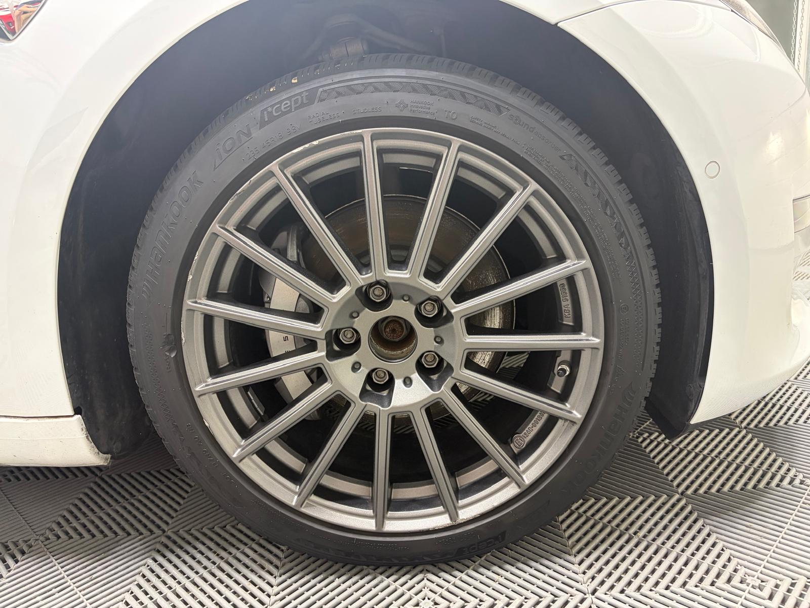 TESLA Model 3 Long Range Dual Motor AWD - Full Service Drive Capabiity-image-27