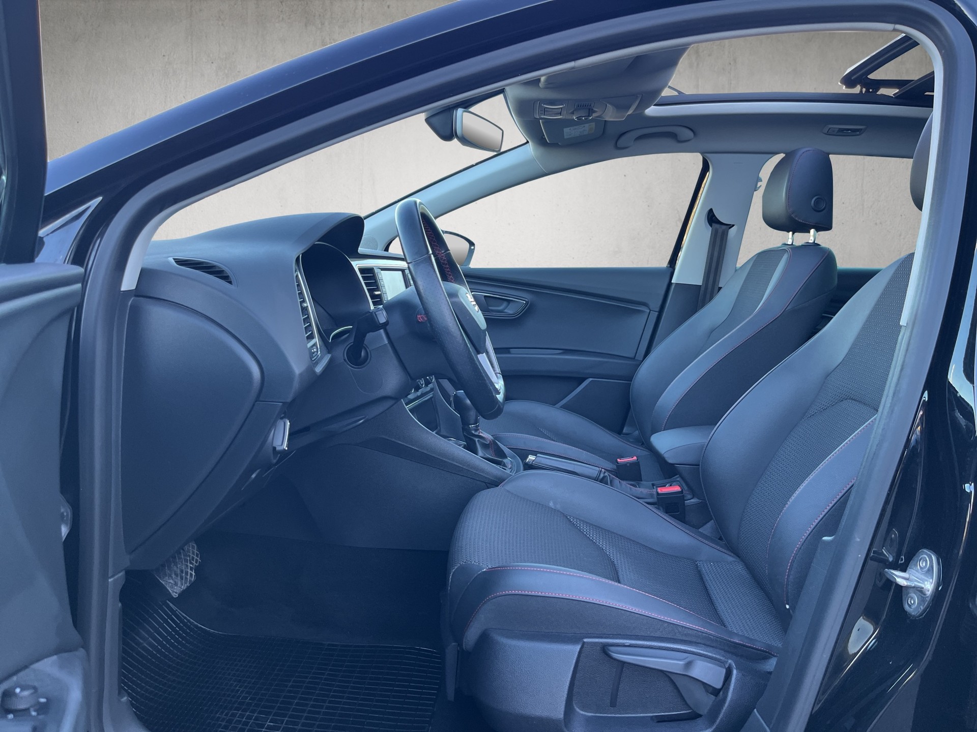 SEAT Leon ST 2.0 TDI FR Line DSG-image-8
