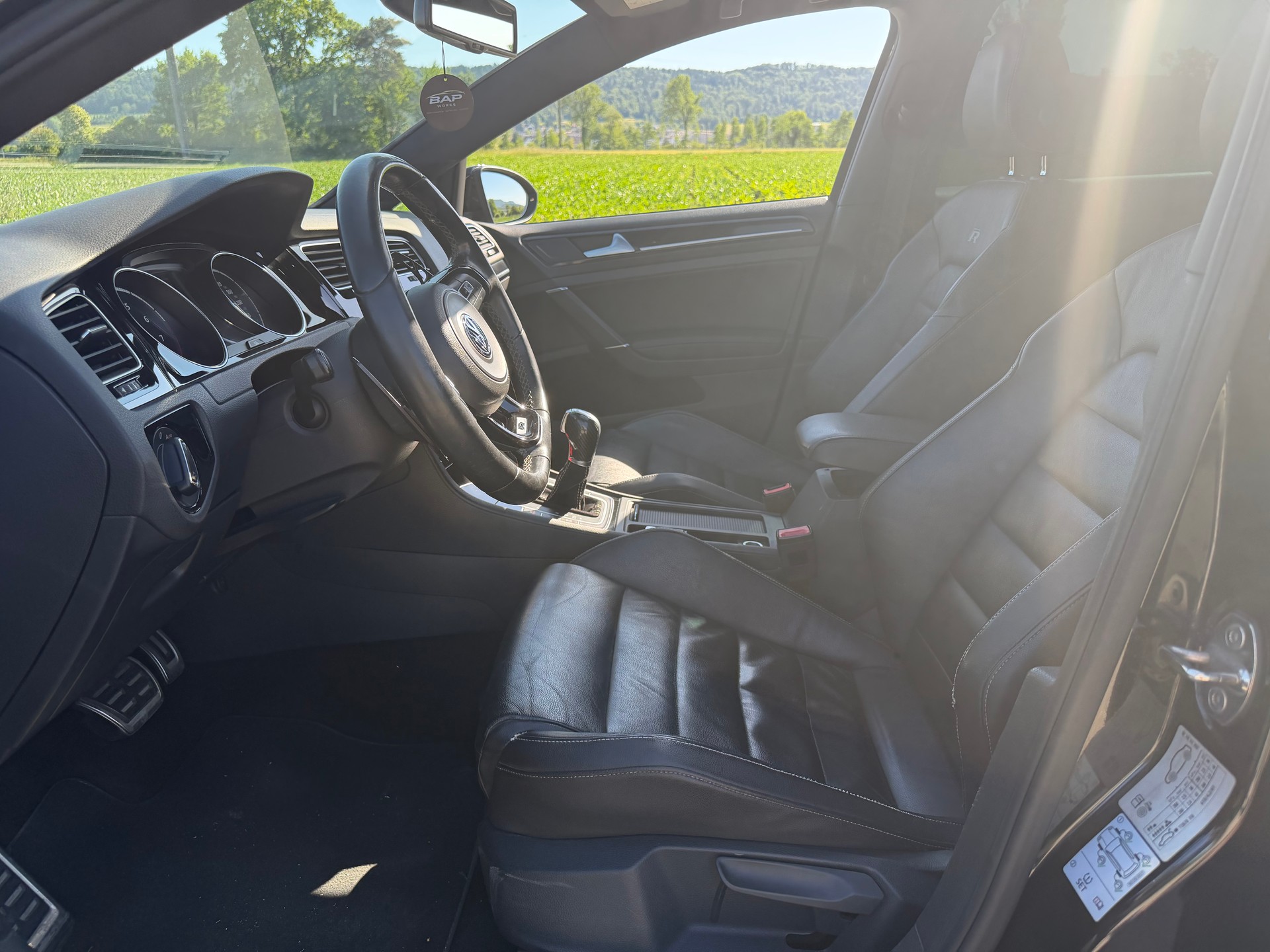 VW Golf 7R 4Motion-image-9