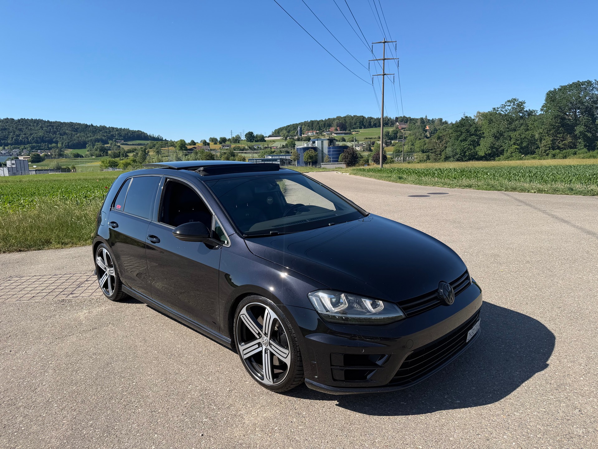 VW Golf 7R 4Motion-showroom-element-3