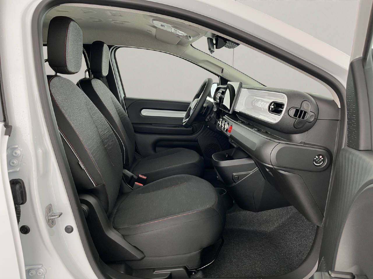 RENAULT Twingo E-Tech Urban Range techno-image-15