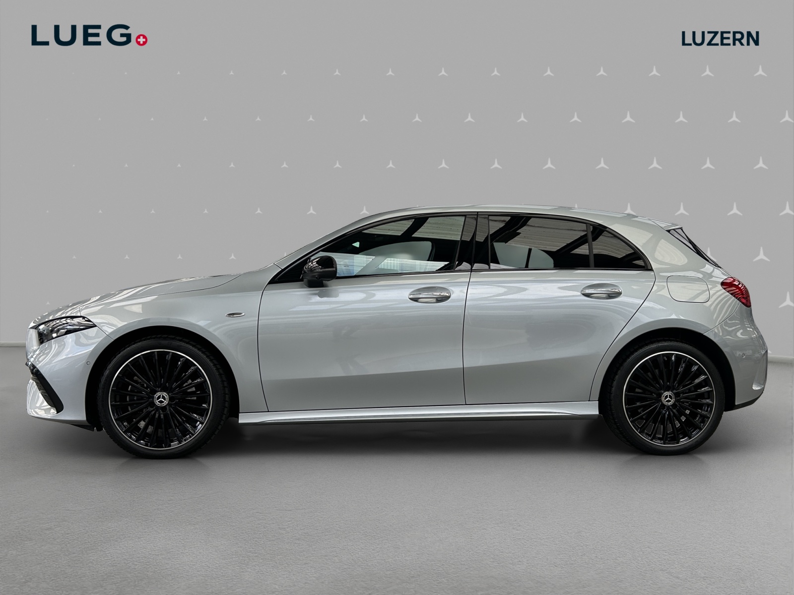 MERCEDES-BENZ A 250 e EQ Star 8G-DCT-image-1