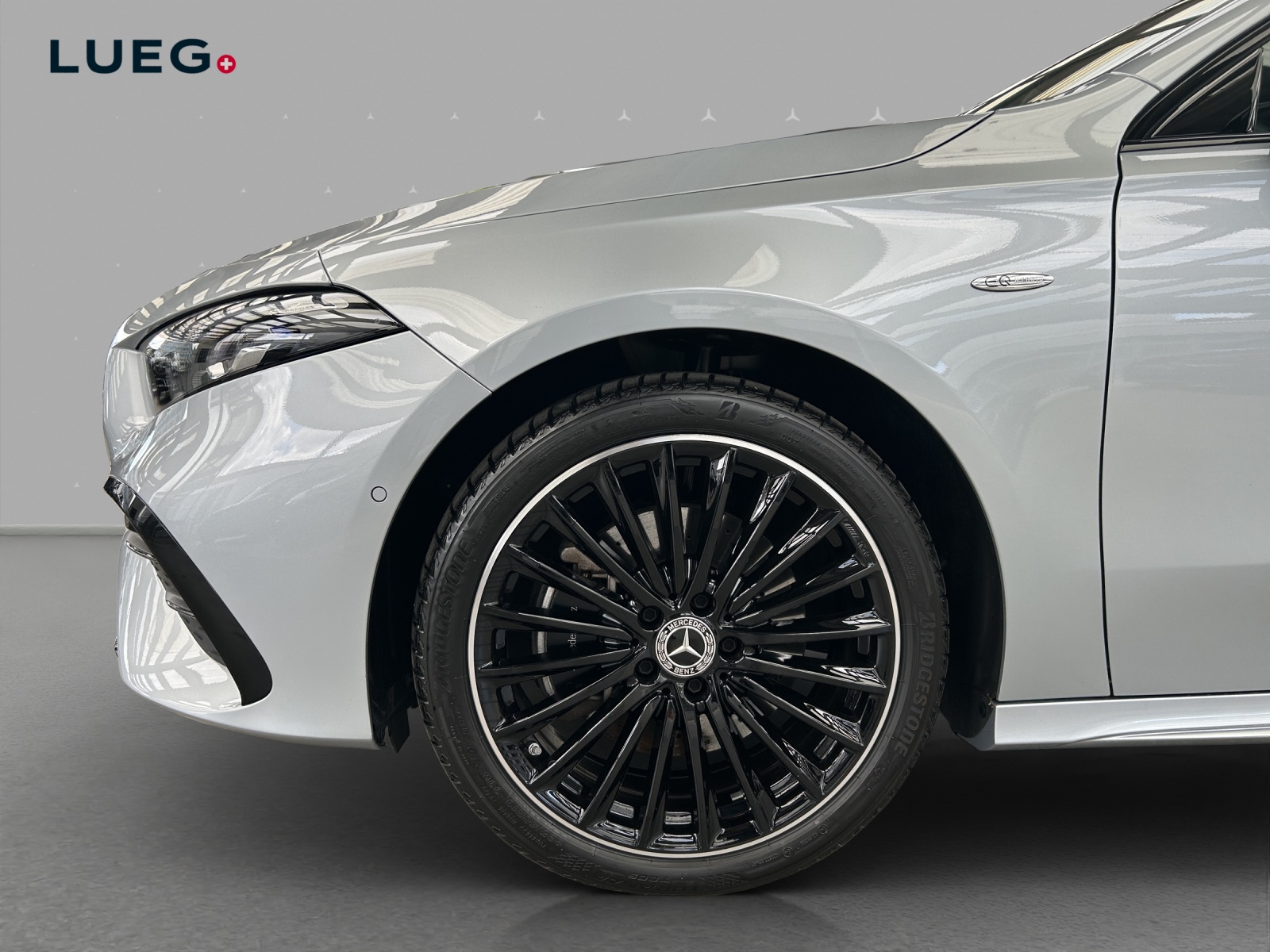 MERCEDES-BENZ A 250 e EQ Star 8G-DCT-image-6