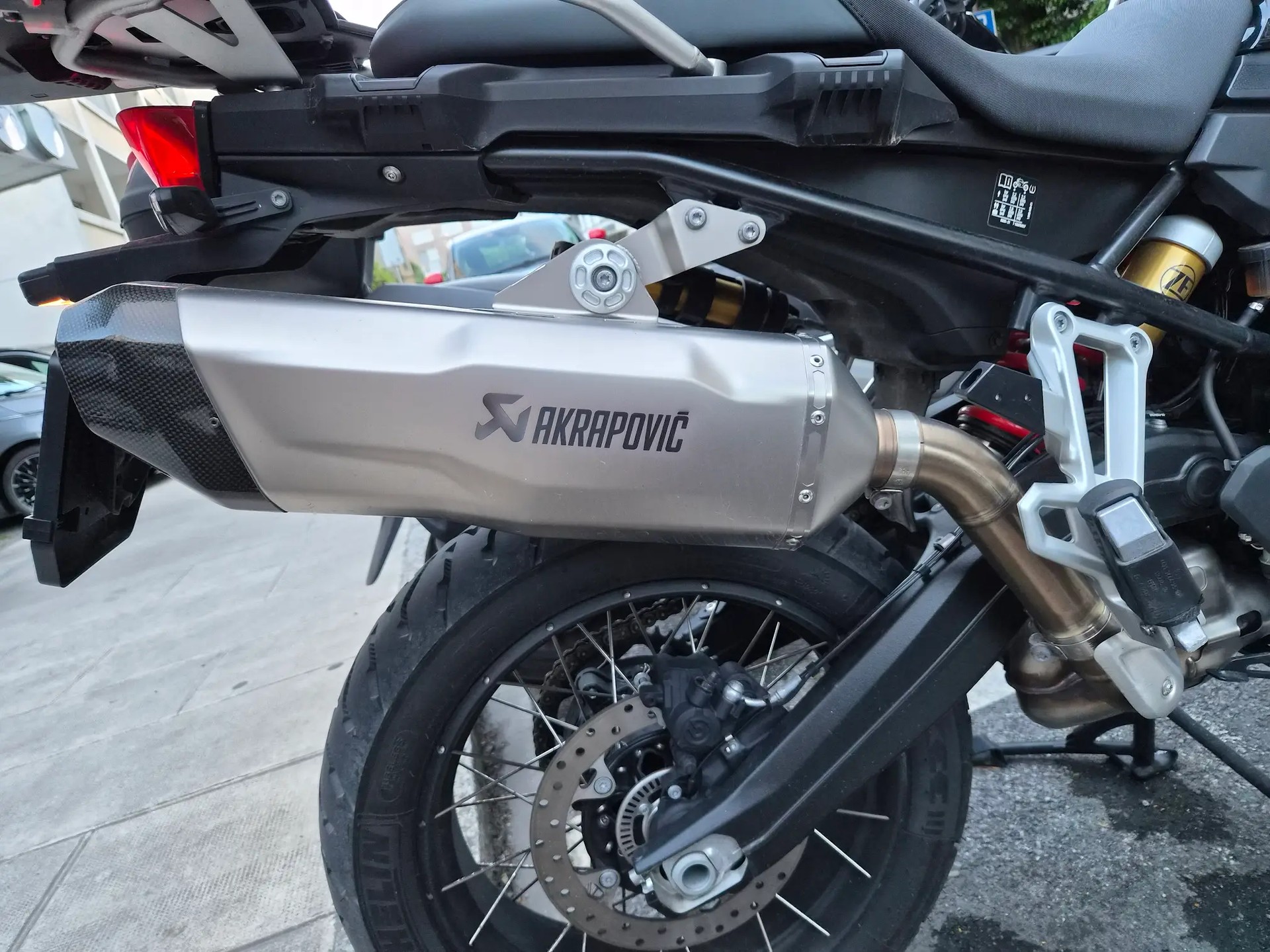 BMW F 850 GS Adventure-image-9