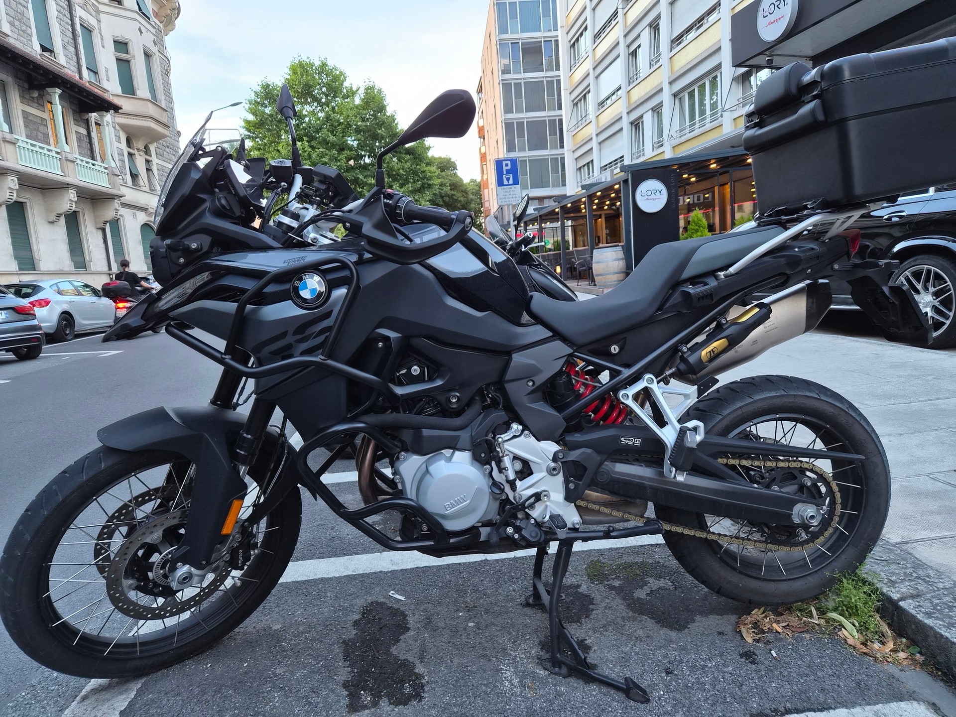 BMW F 850 GS Adventure-image-1