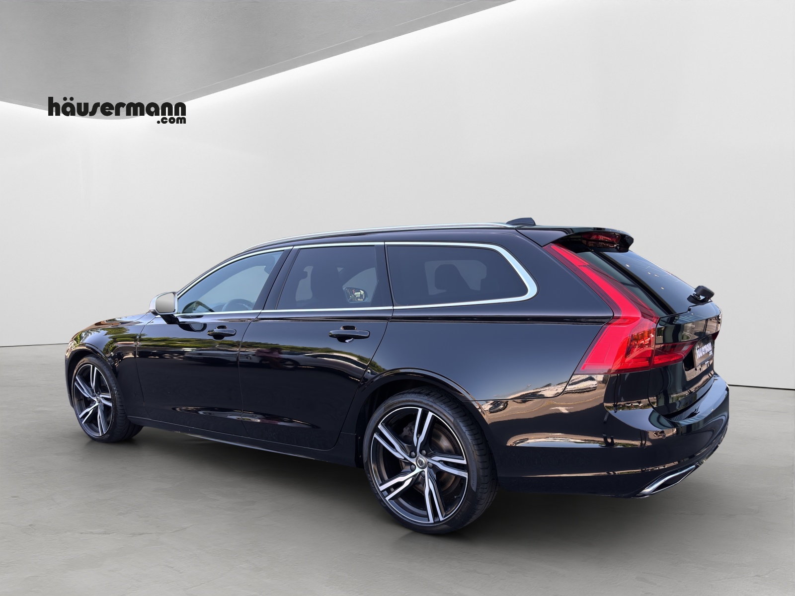 VOLVO V90 2.0 T6 R-Design AWD-showroom-element-2