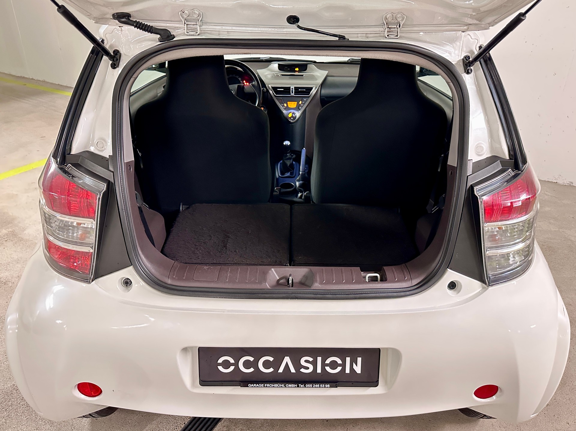 TOYOTA iQ 1.0 VVT-i-image-8