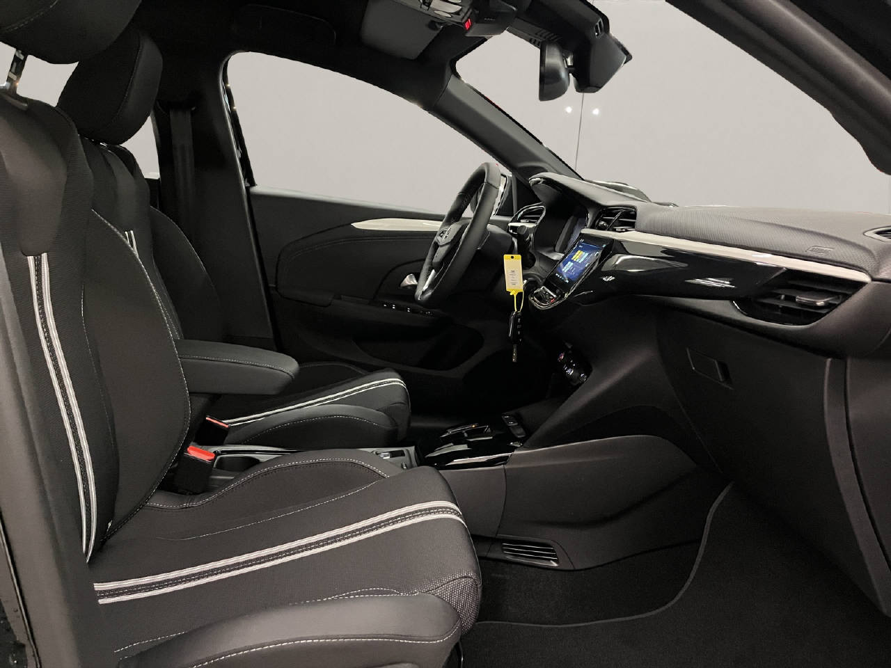 OPEL Corsa 1.2 T Hybrid Viva-image-11