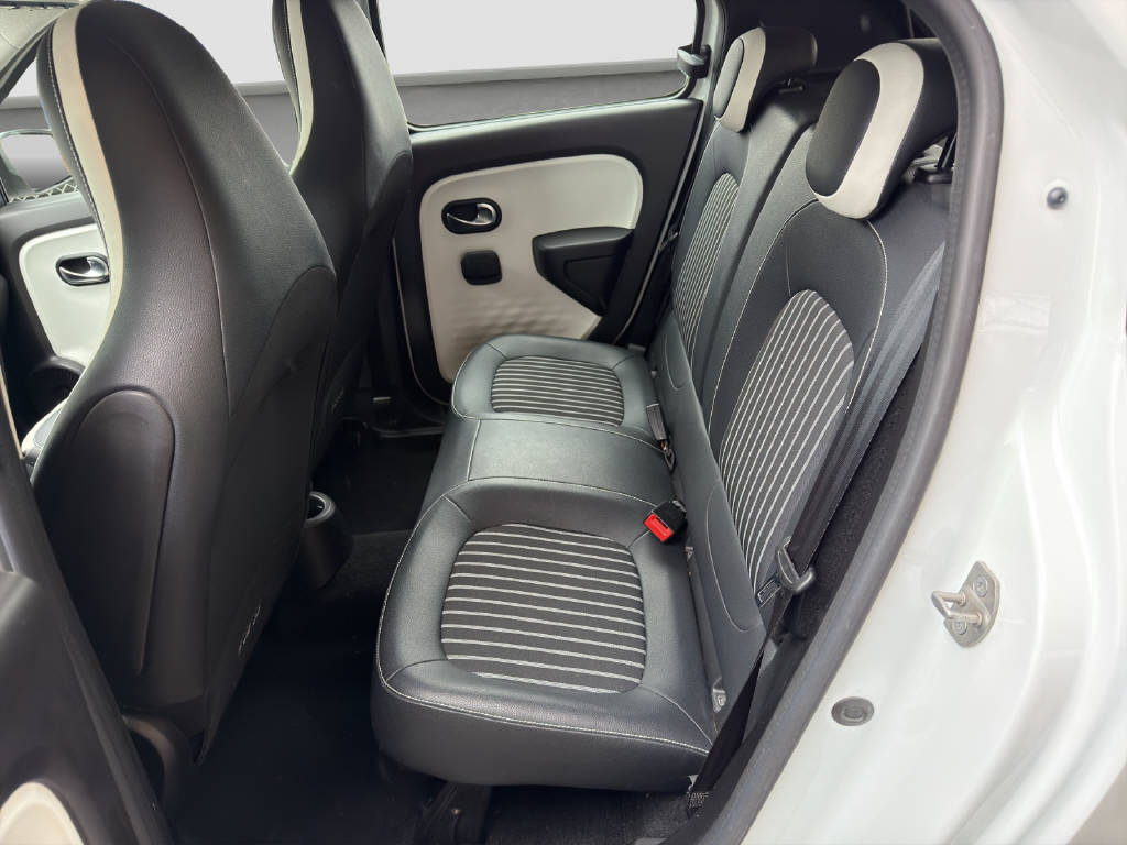 RENAULT Twingo Intens-image-11