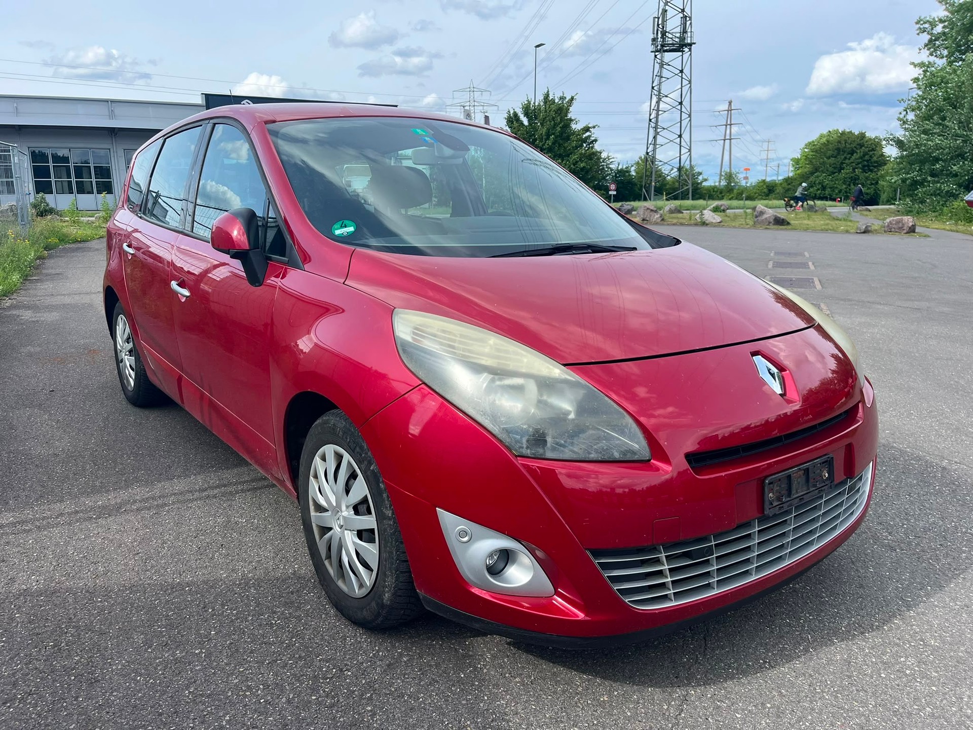 RENAULT Grand Scénic 1.4 16V Turbo Dynamique-image-2