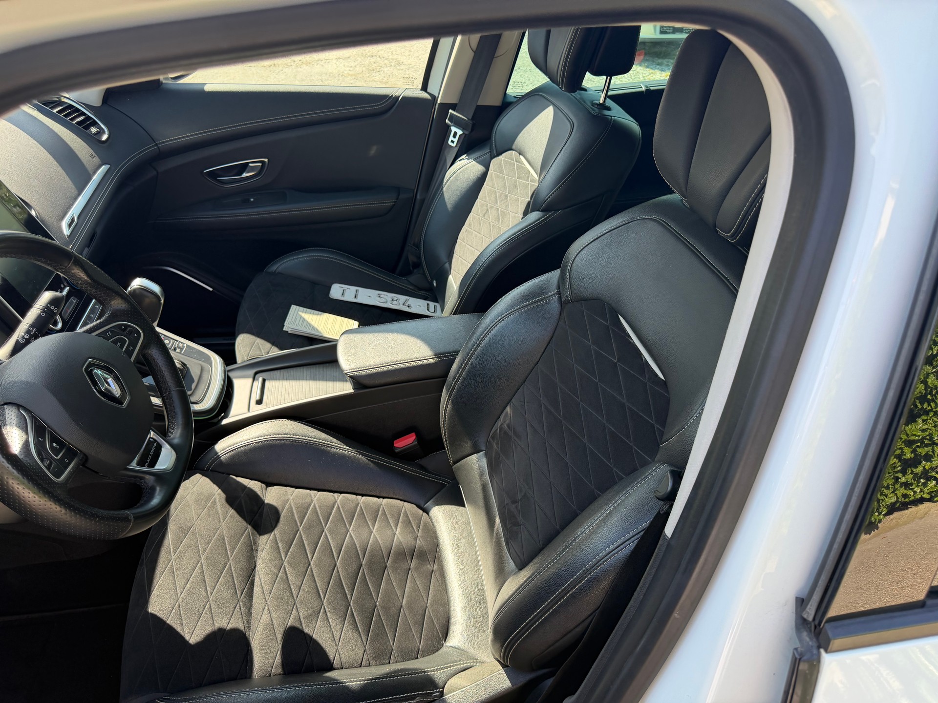 RENAULT Grand Scénic 1.3 16V Turbo Black Edition EDC-image-7