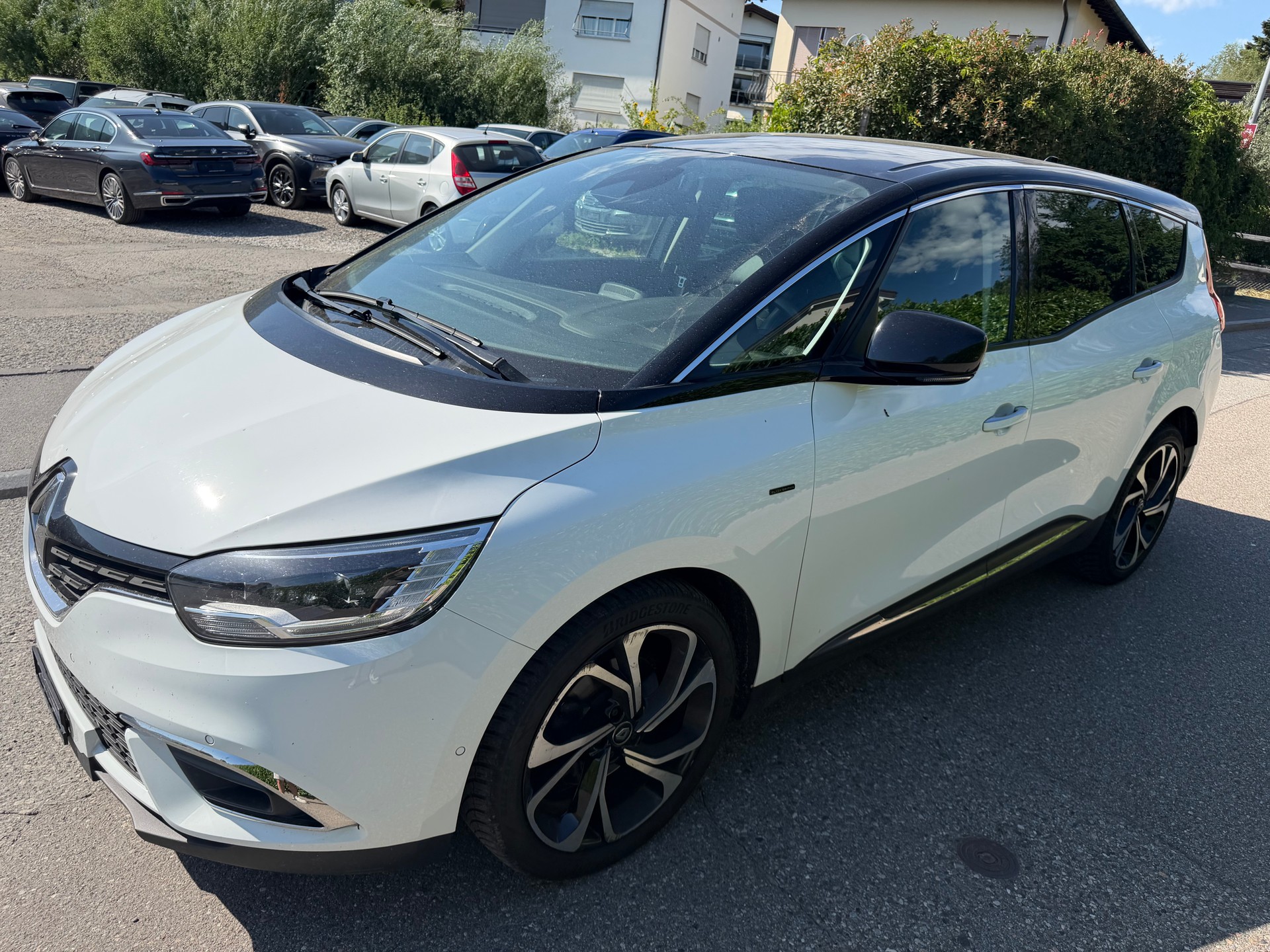 RENAULT Grand Scénic 1.3 16V Turbo Black Edition EDC-image-1