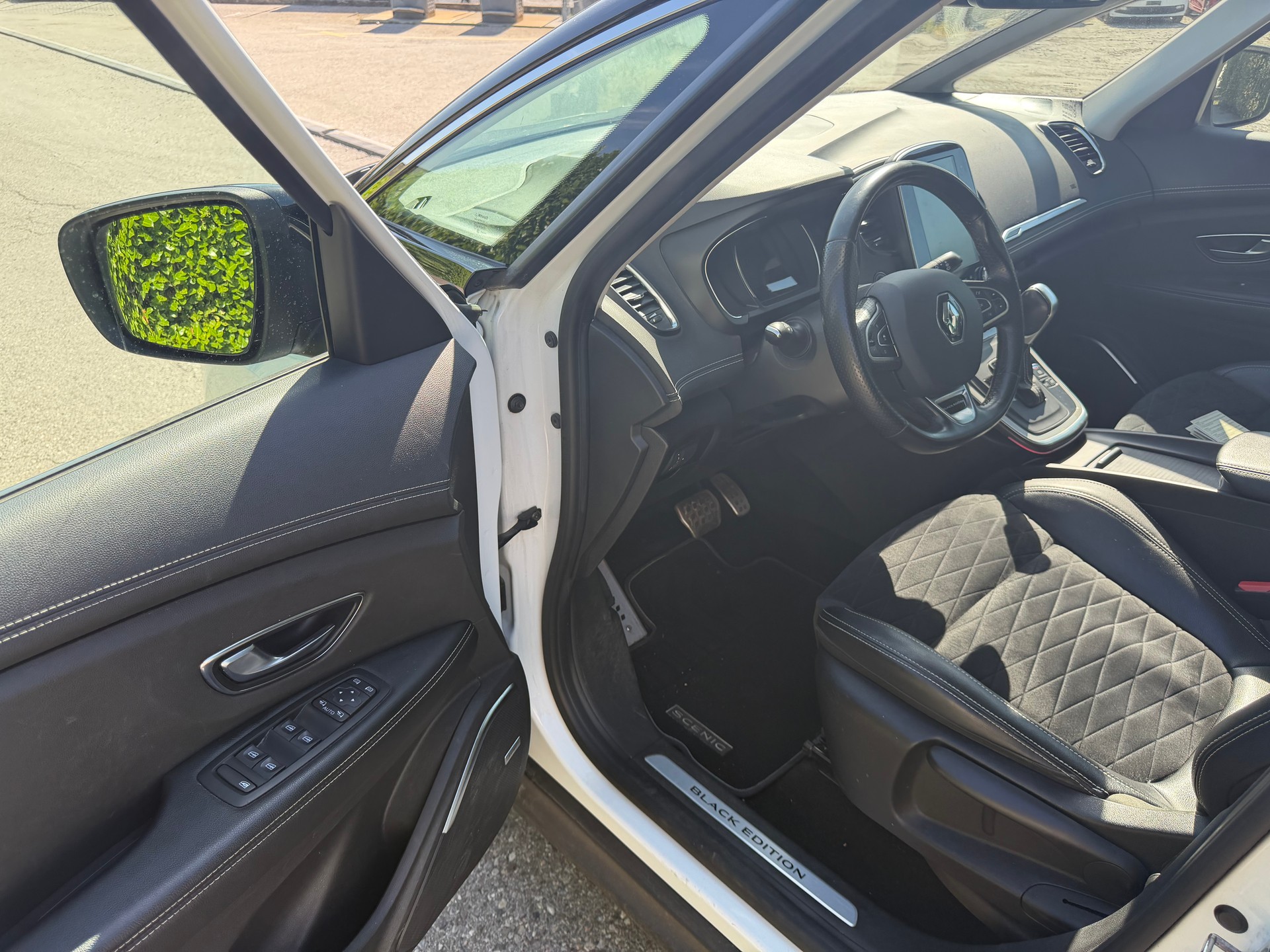 RENAULT Grand Scénic 1.3 16V Turbo Black Edition EDC-image-6