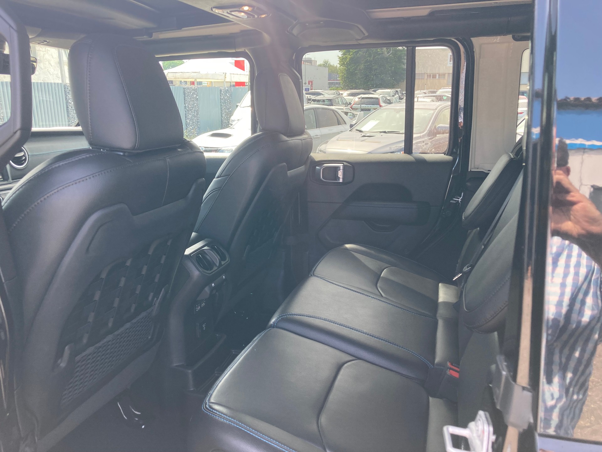 JEEP Wrangler 2.0 PHEV Unlimited Rubicon Automatic-image-7