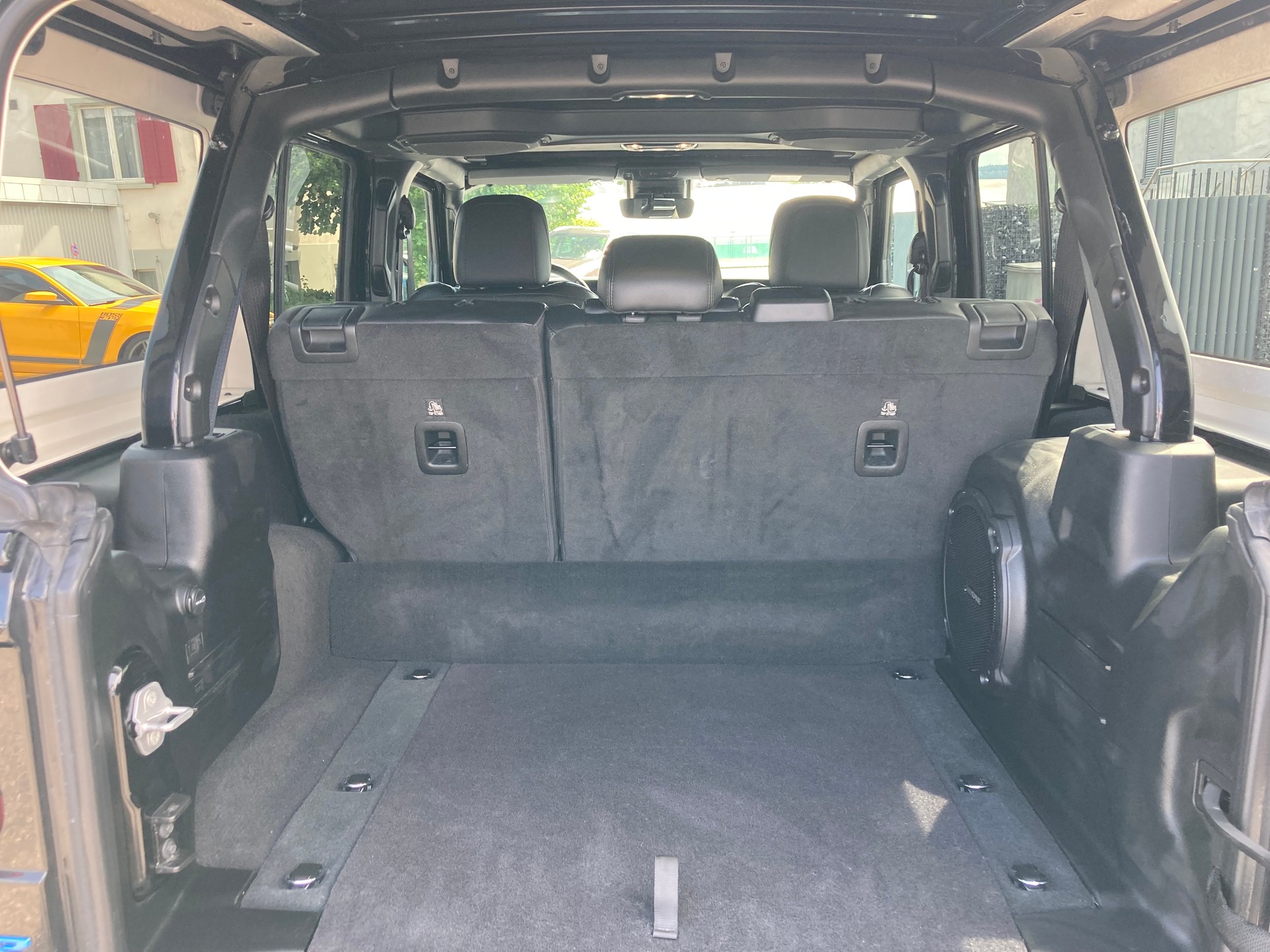 JEEP Wrangler 2.0 PHEV Unlimited Rubicon Automatic-image-10