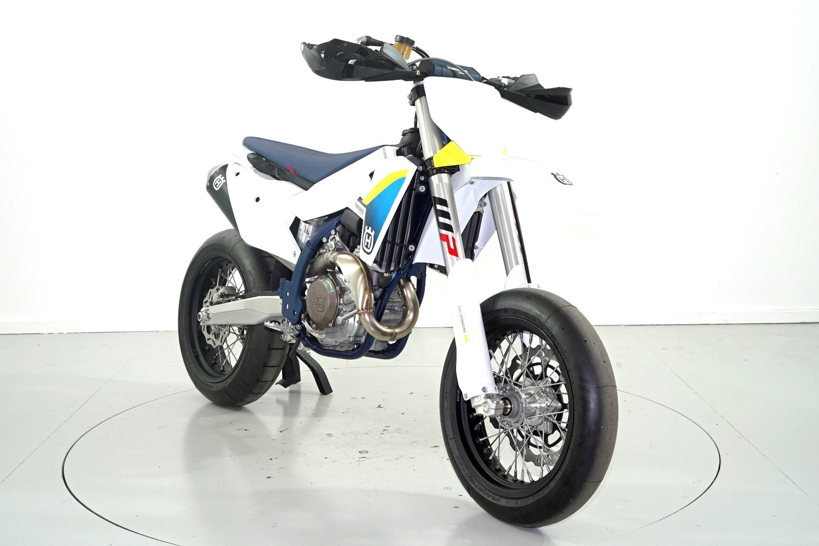 HUSQVARNA FS 450-image-1