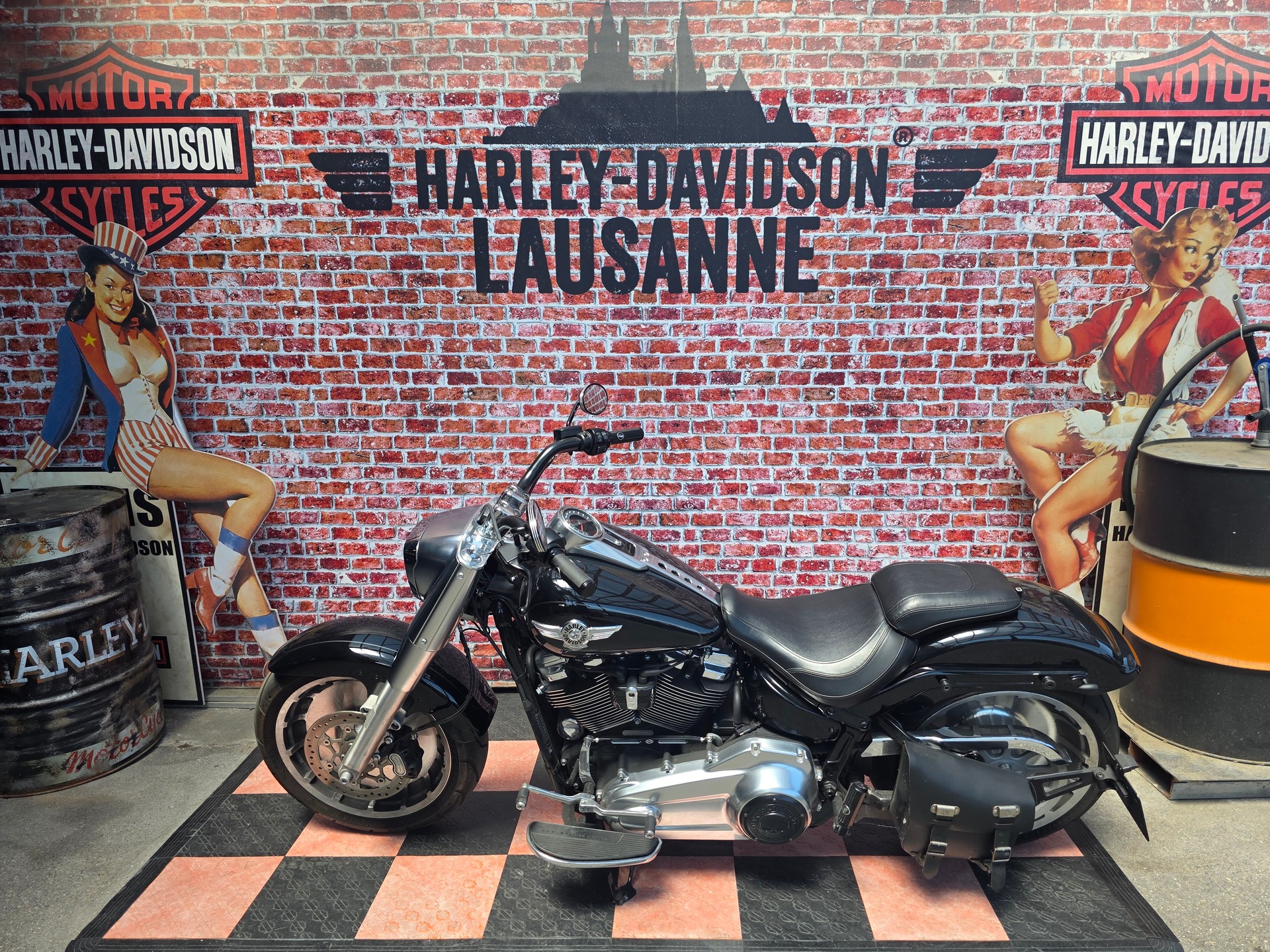 HARLEY-DAVIDSON FLFBS Fat Boy 114 ABS-image-1