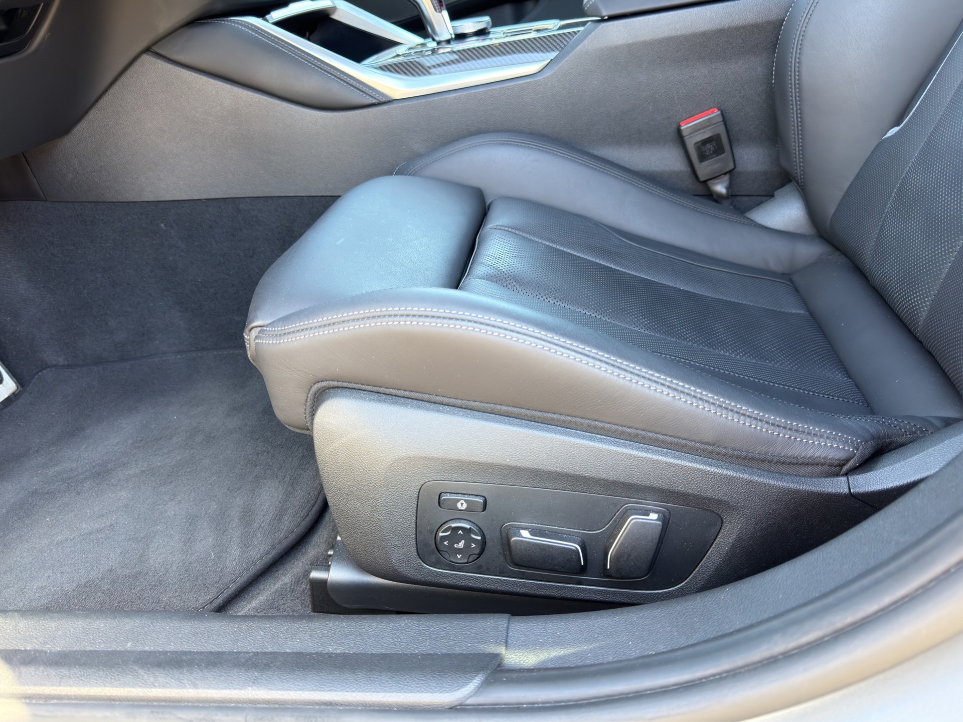 BMW M3 Touring xDrive Competition M-image-15