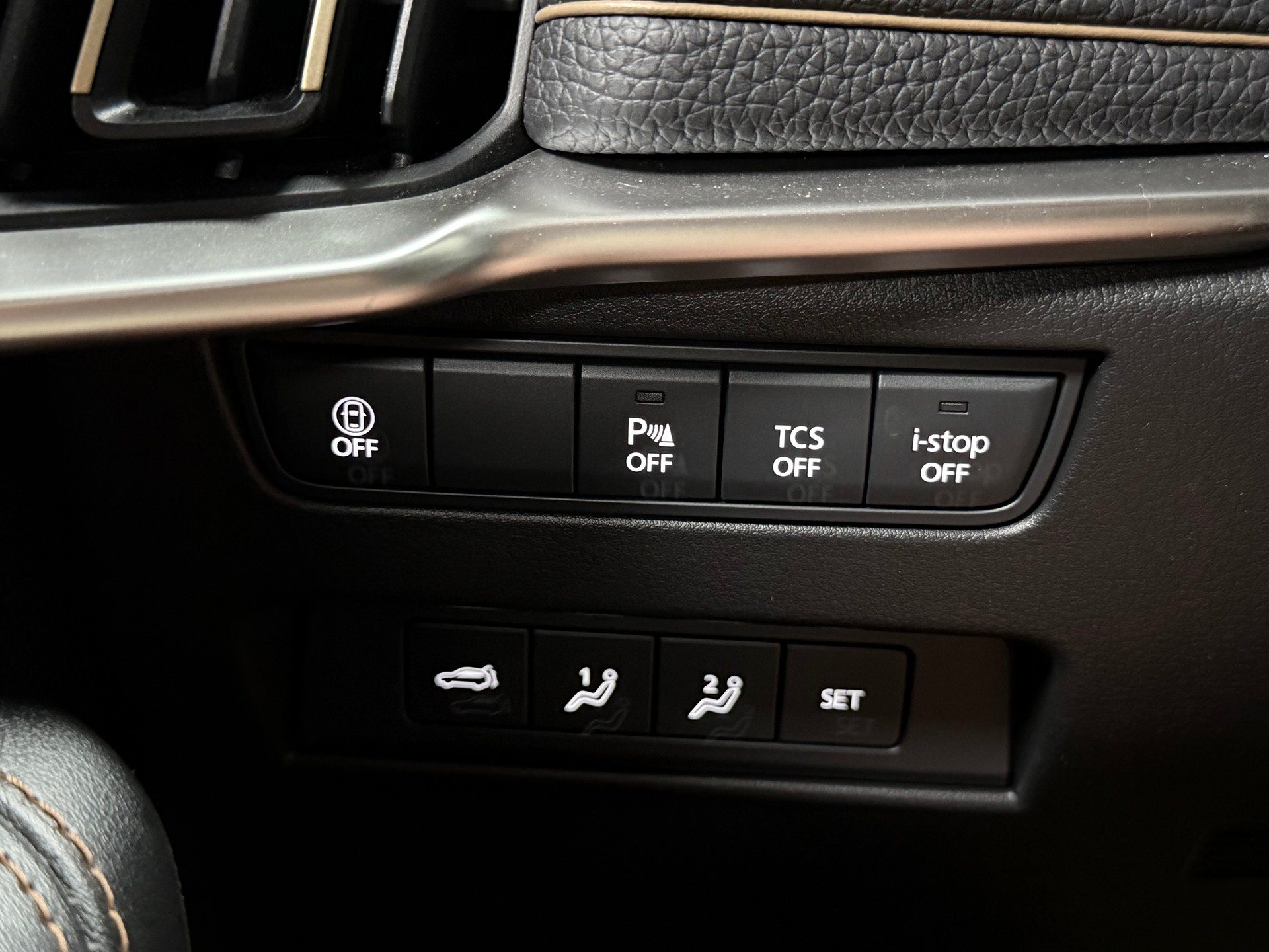 MAZDA CX-60 3.3L e-Skyactiv D 254 MHEV AWD Homura-image-16