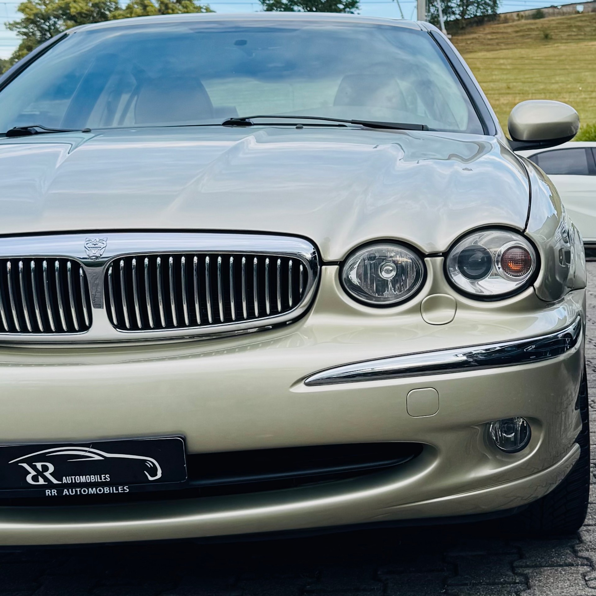 JAGUAR X-Type 2.5 V6 Traction4 Sovereign-image-24