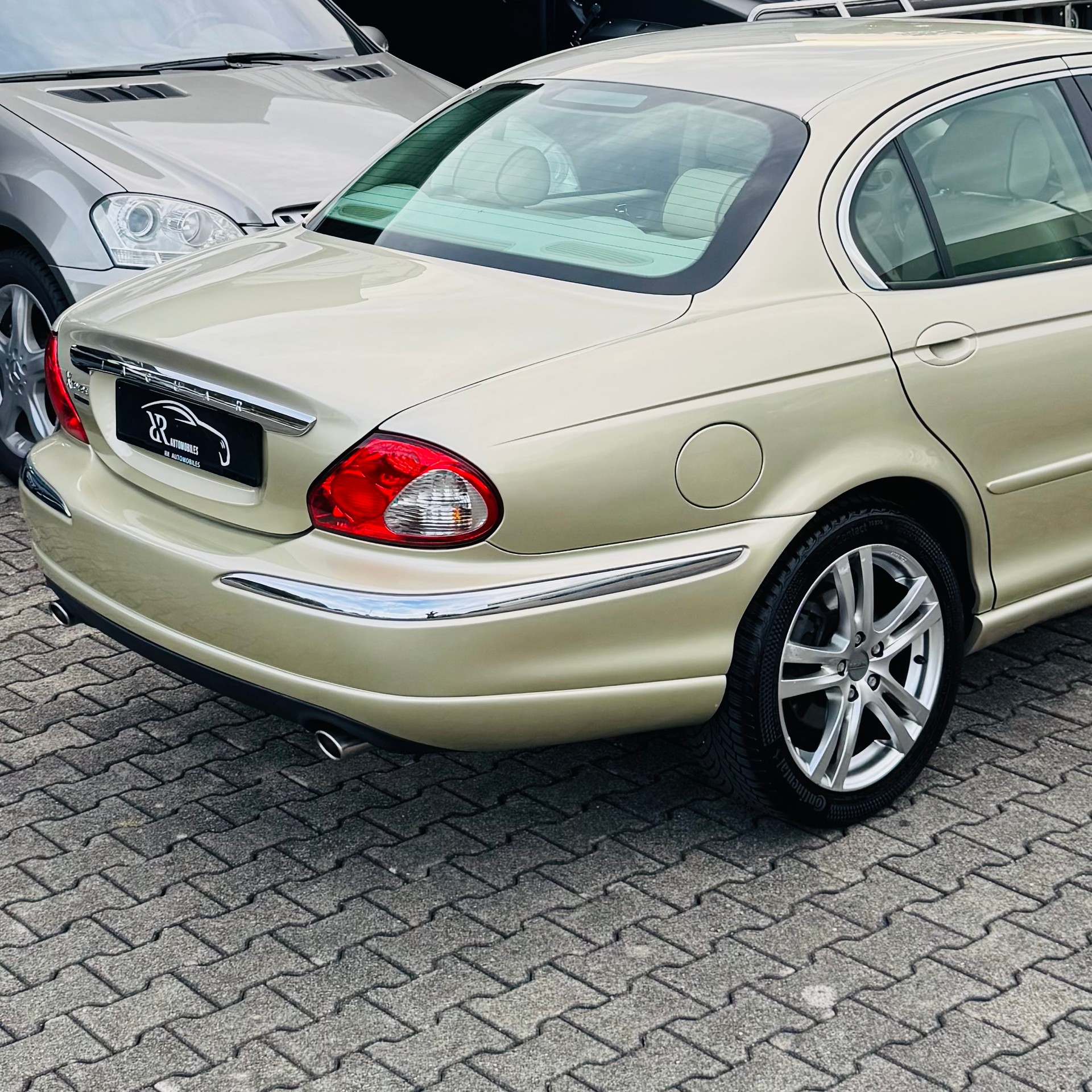 JAGUAR X-Type 2.5 V6 Traction4 Sovereign-showroom-element-3