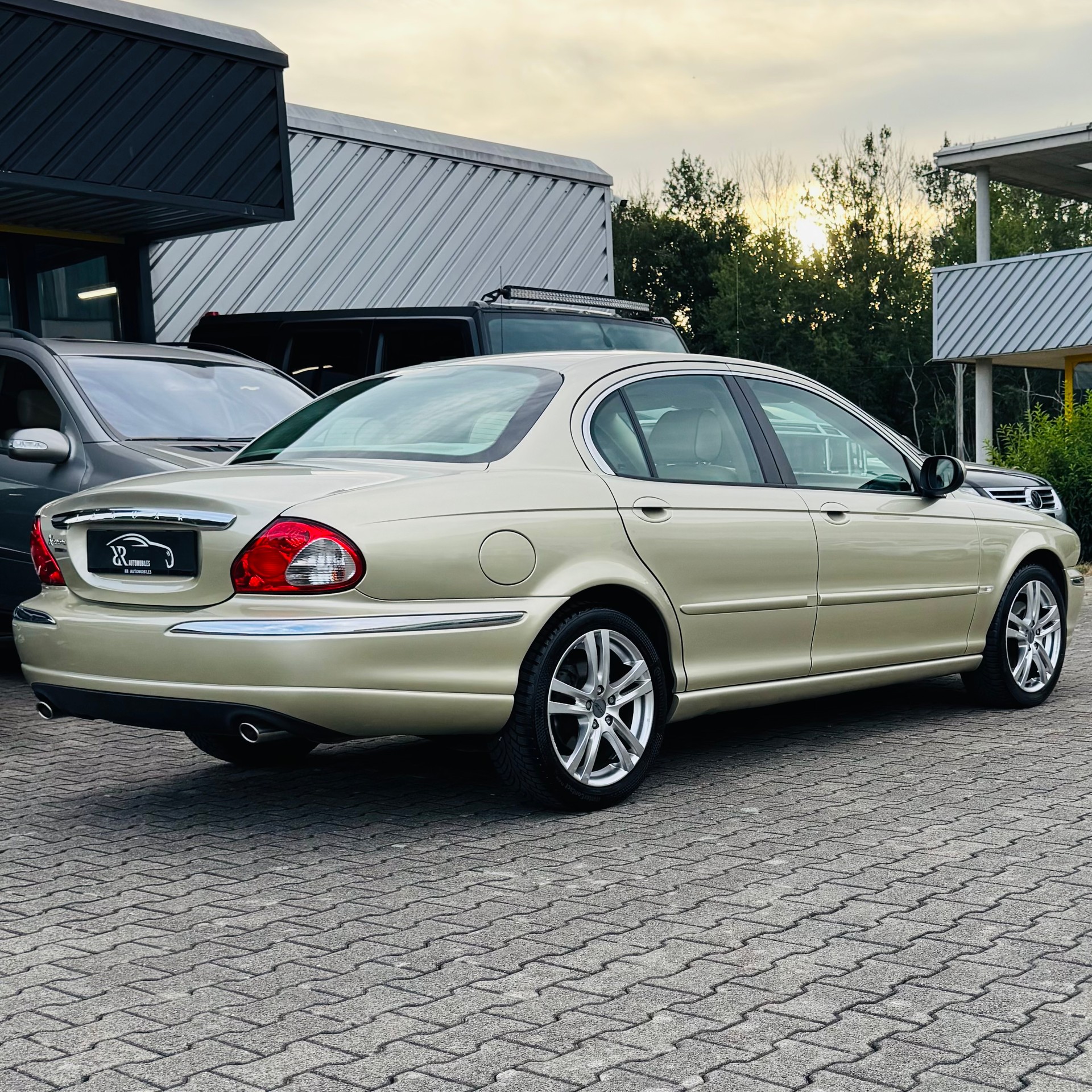 JAGUAR X-Type 2.5 V6 Traction4 Sovereign-showroom-element-2