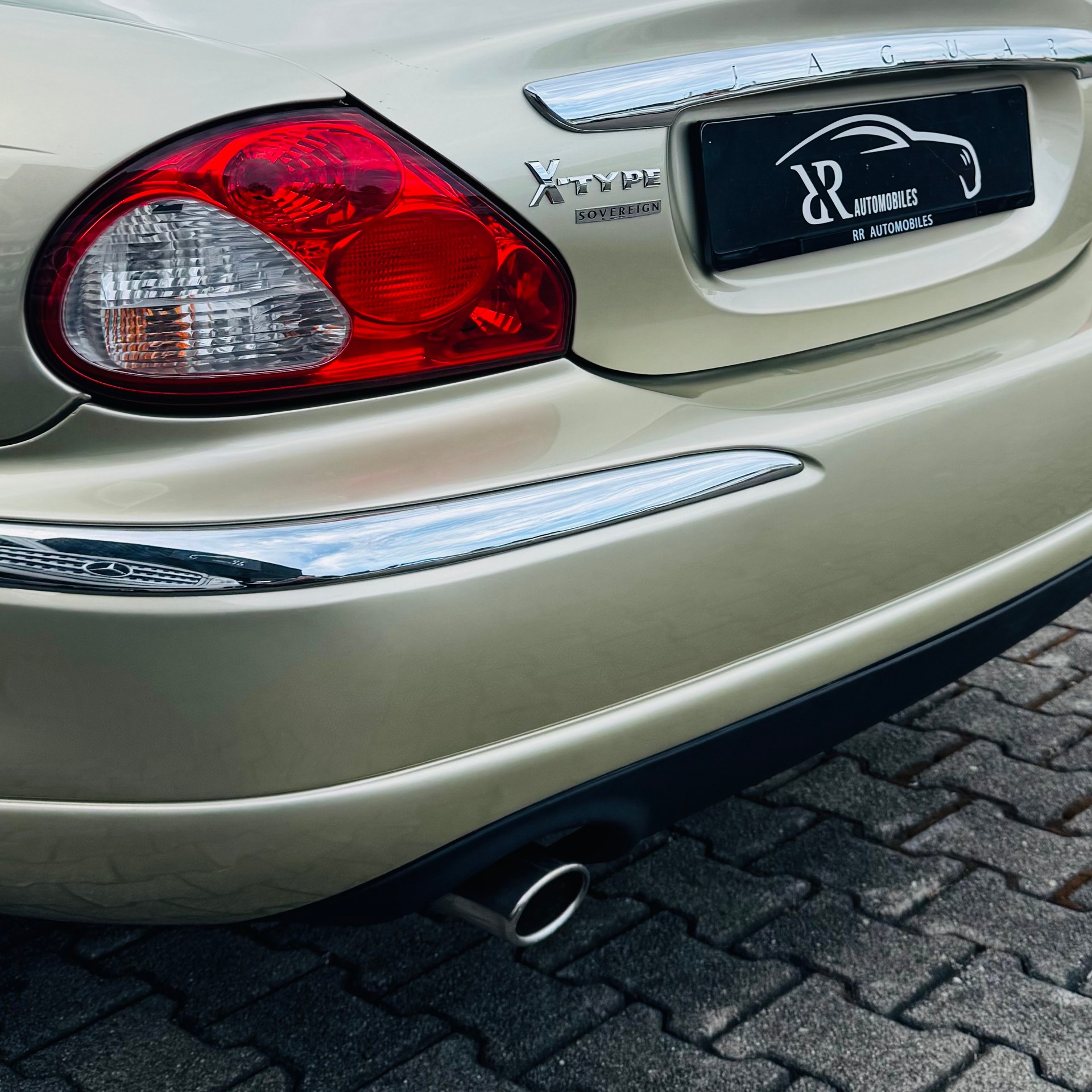 JAGUAR X-Type 2.5 V6 Traction4 Sovereign-image-4