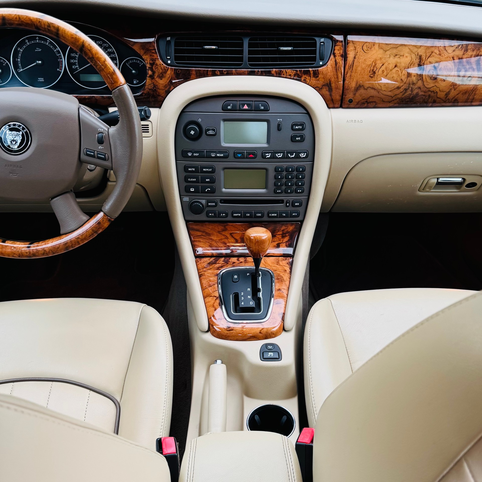 JAGUAR X-Type 2.5 V6 Traction4 Sovereign-image-9