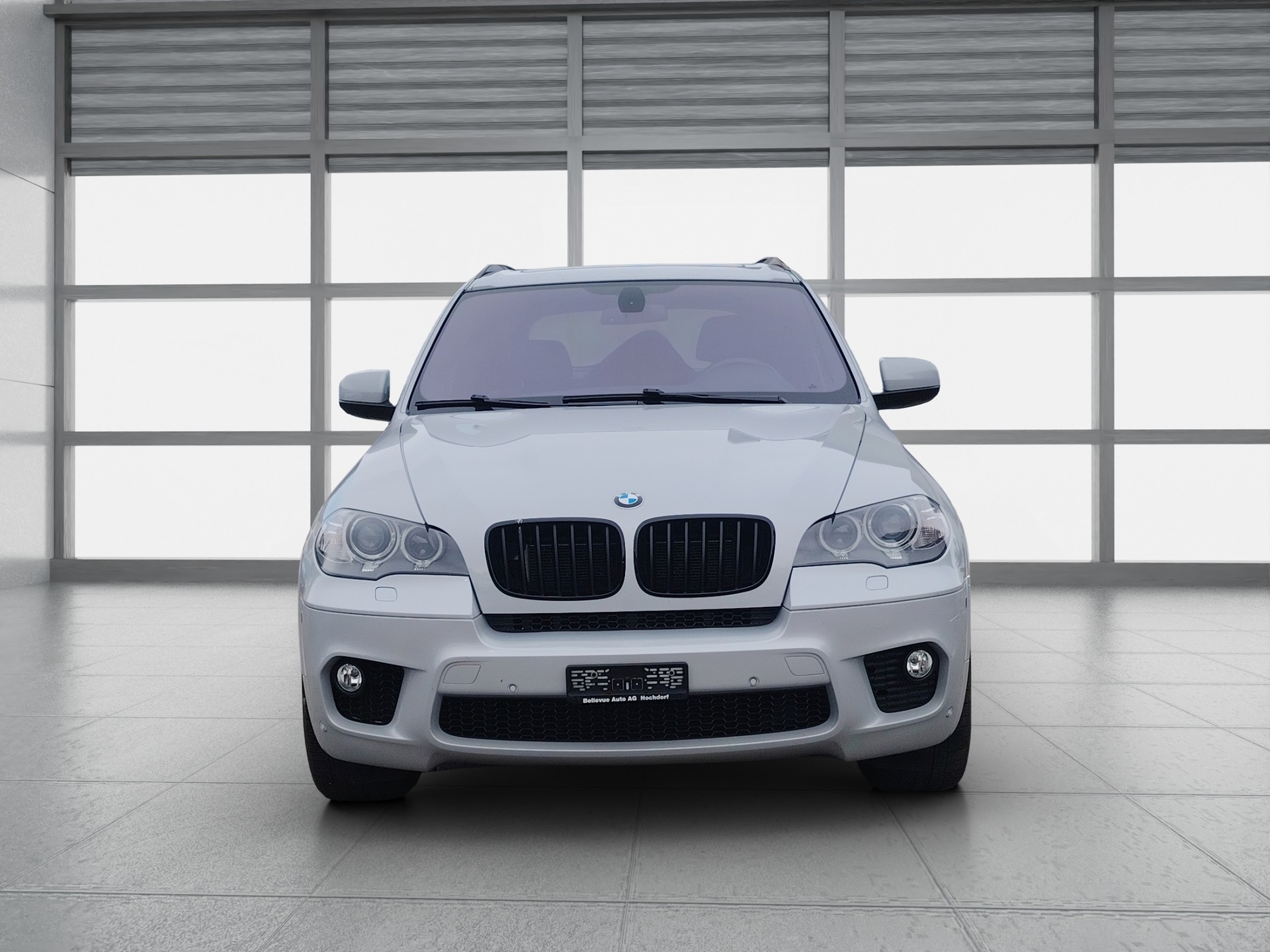 BMW X5 xDrive 50i Steptronic-image-1