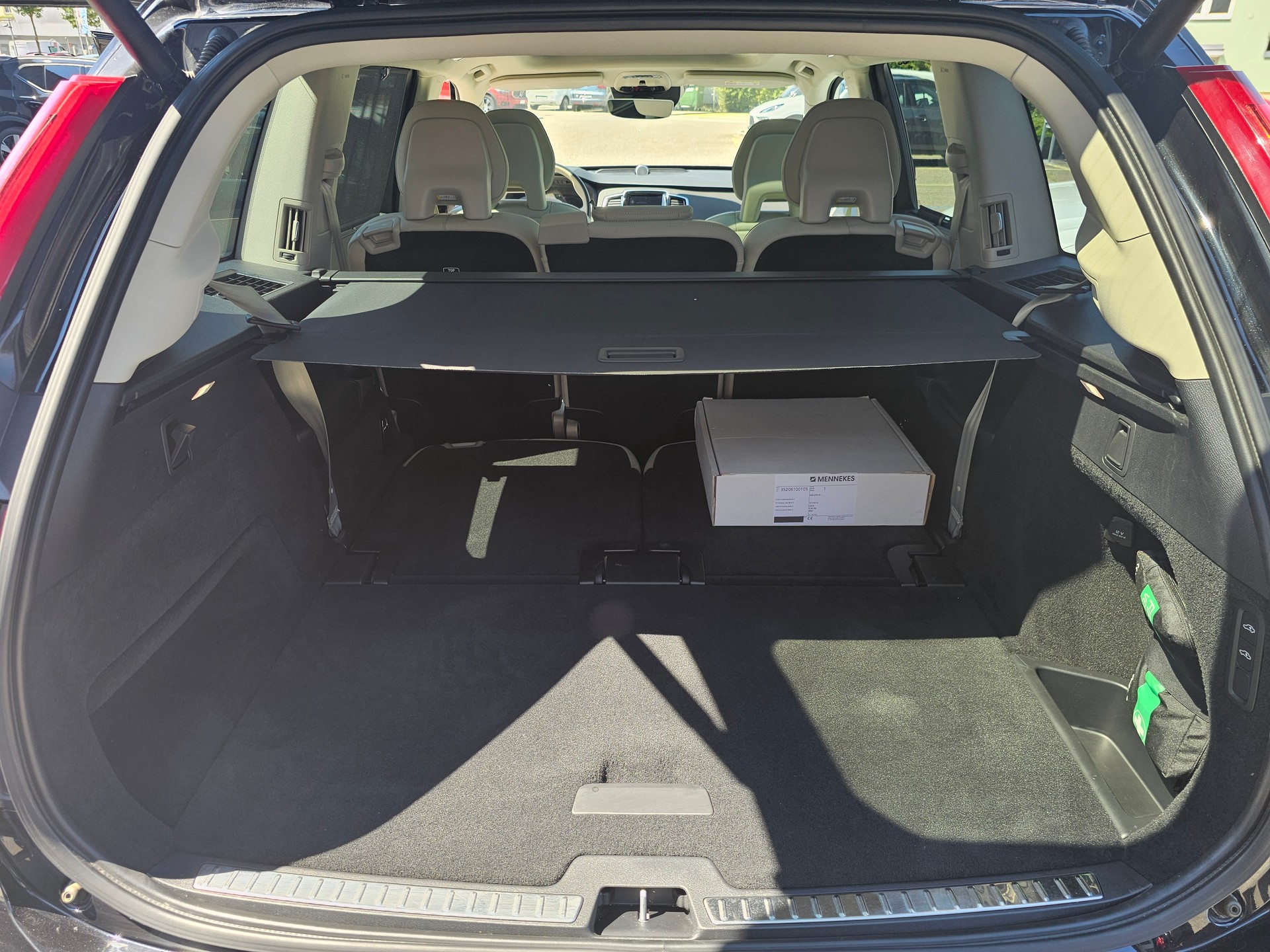 VOLVO XC90 2.0 T8 TE Inscription 7P. eAWD-image-17