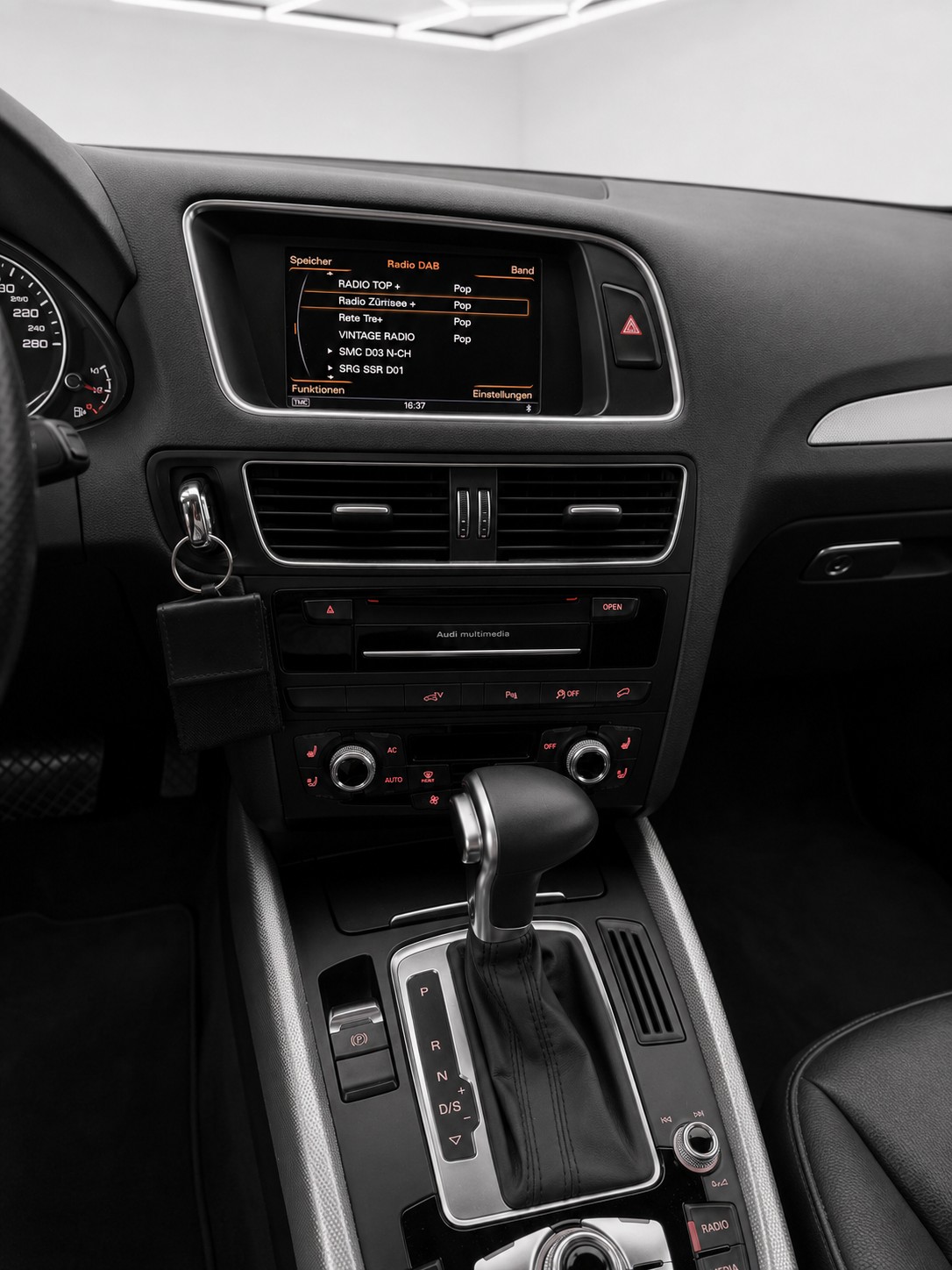 AUDI Q5 2.0 TFSI hybrid quattro tiptronic-image-8