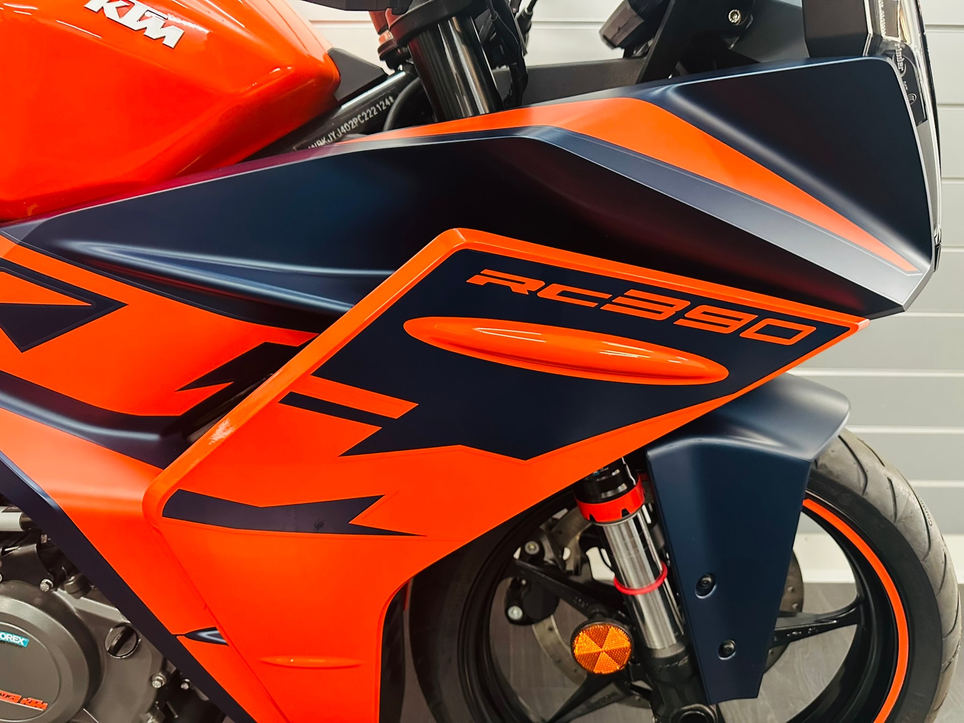 KTM RC 390-image-1