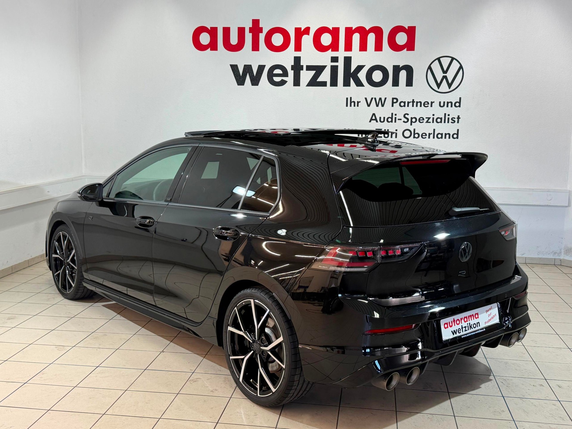 VW Golf 2.0 TSI R Black Edition DSG 4 Motion-showroom-element-2