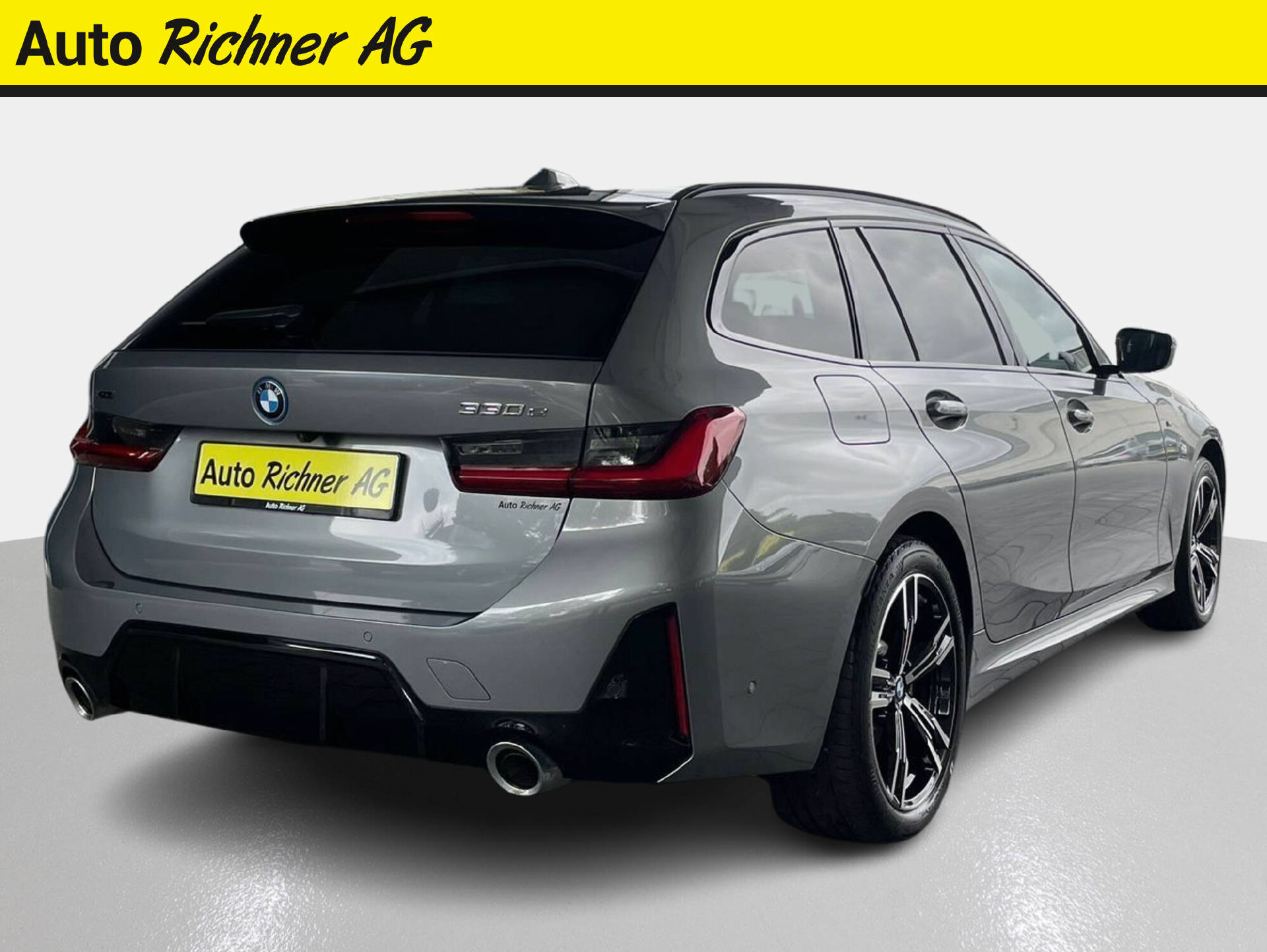BMW 330e xDrive SAG Touring-showroom-element-3