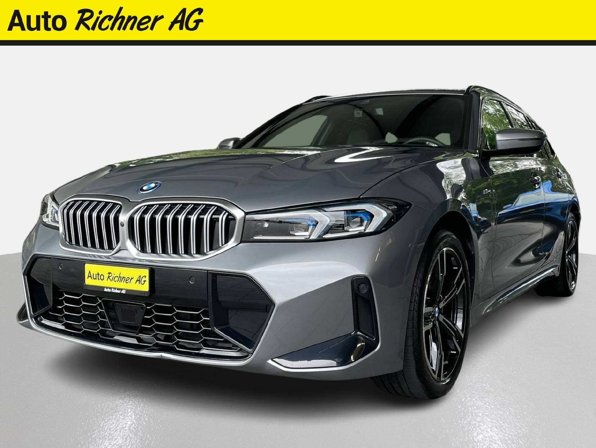 BMW 330e xDrive SAG Touring-showroom-element-1