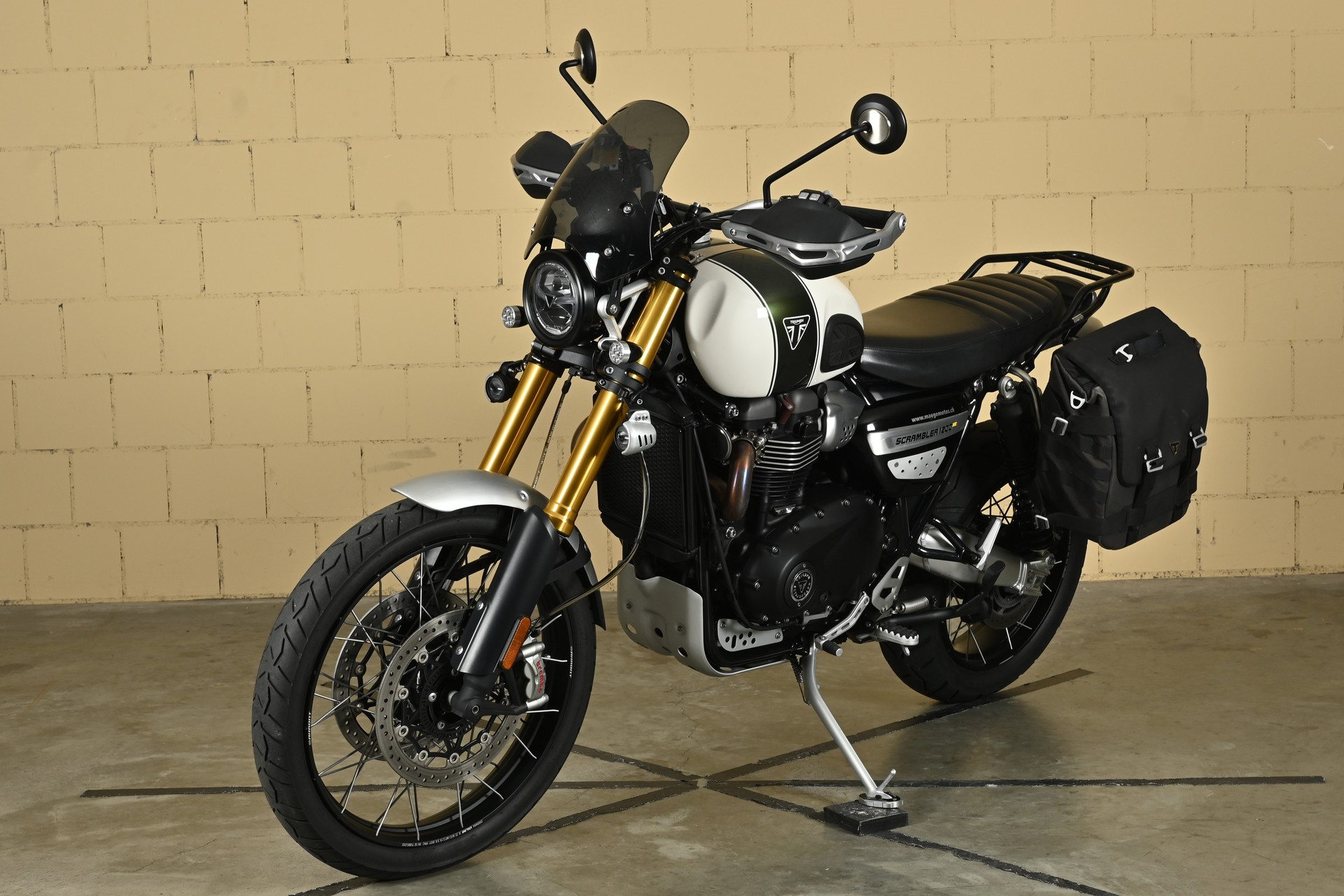 TRIUMPH Scrambler 1200 XE-image-8