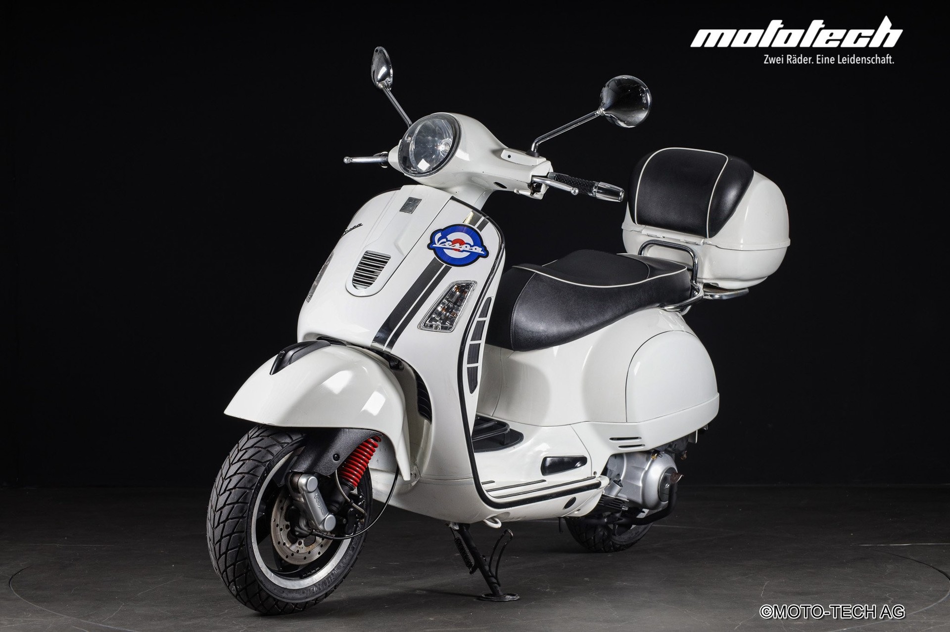 PIAGGIO Vespa GTS Super 300 i.e-image-5