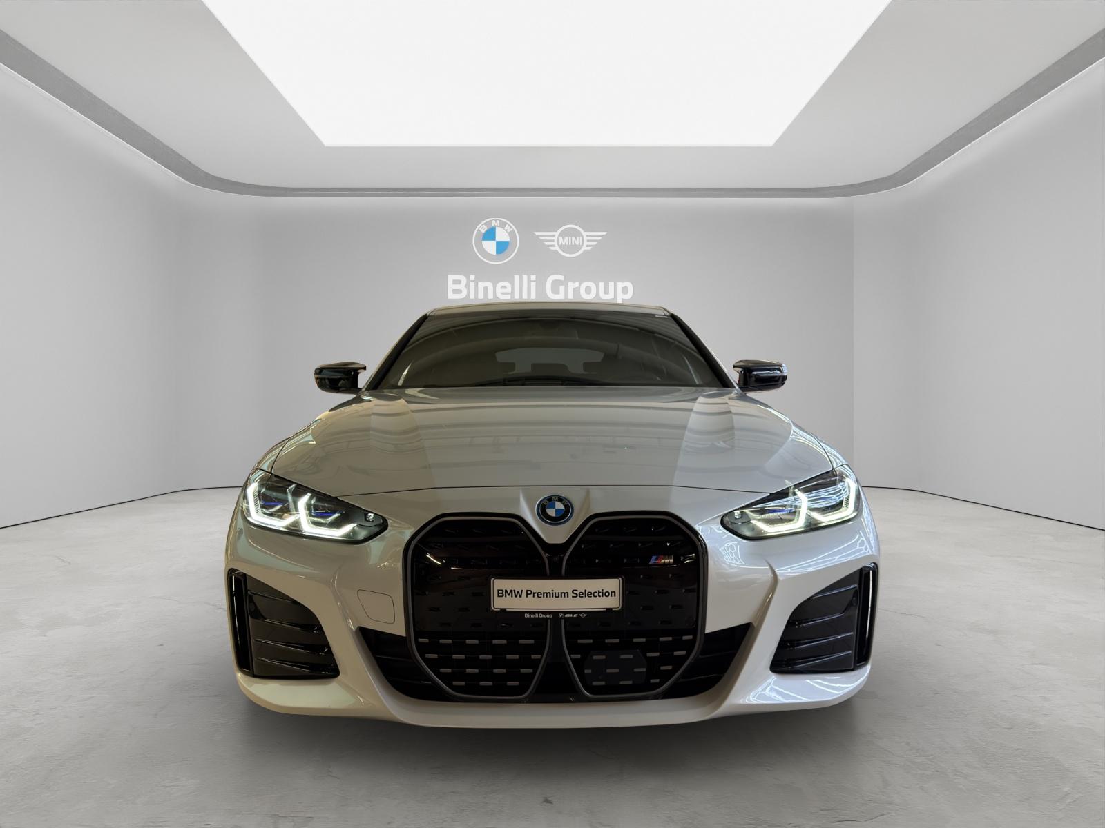 BMW i4 M50-showroom-element-1