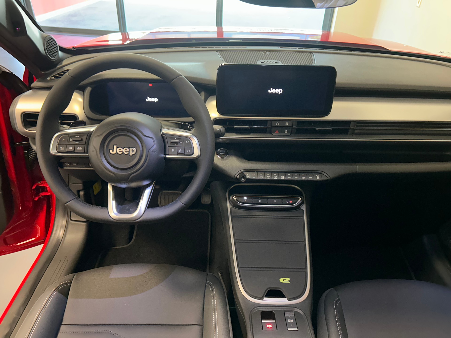 JEEP Avenger 1.2 MHEV Overland Leather Sky 4xe-image-14