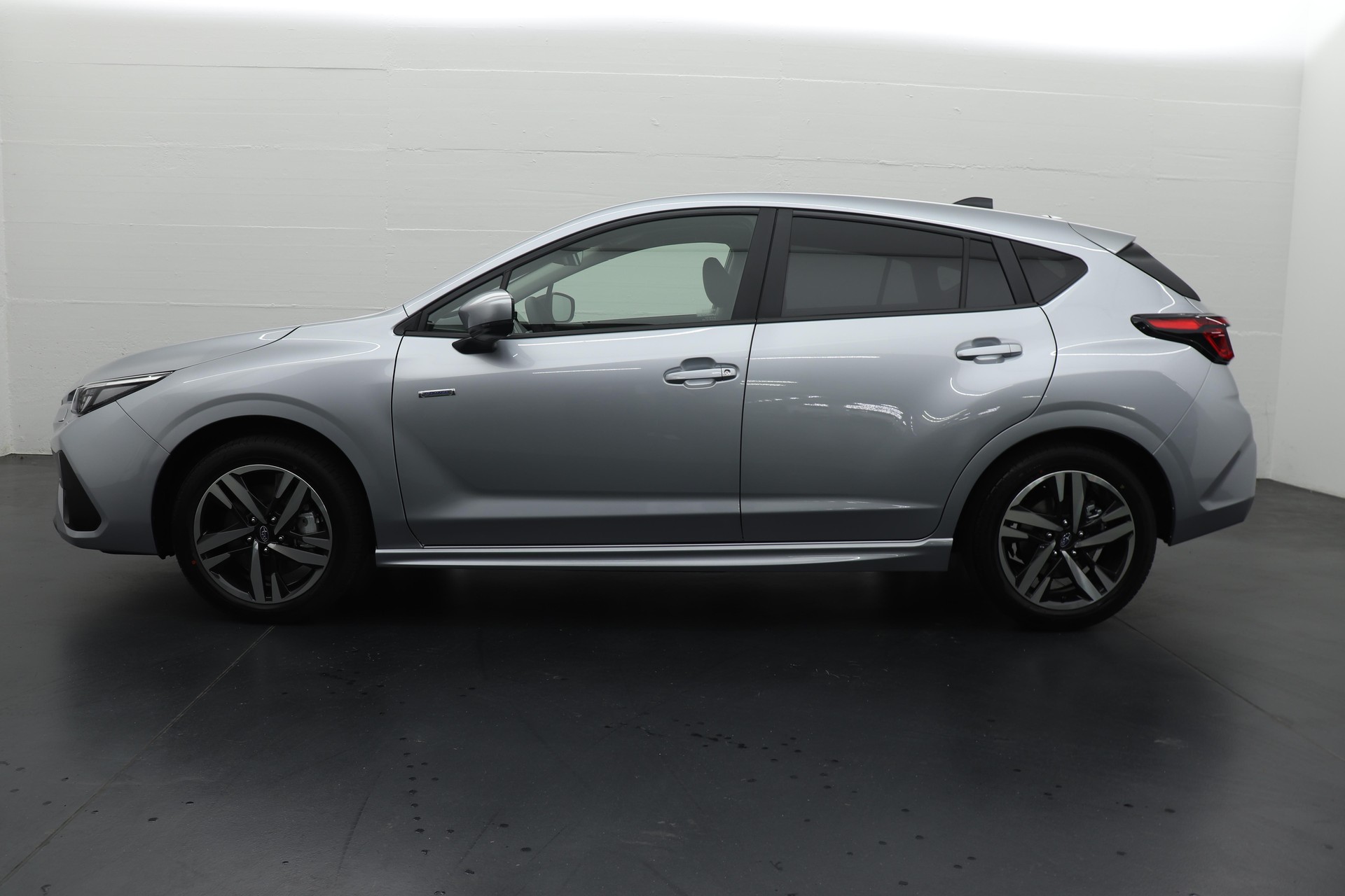 SUBARU Impreza 2.0i e-Boxer Swiss Plus-showroom-element-3