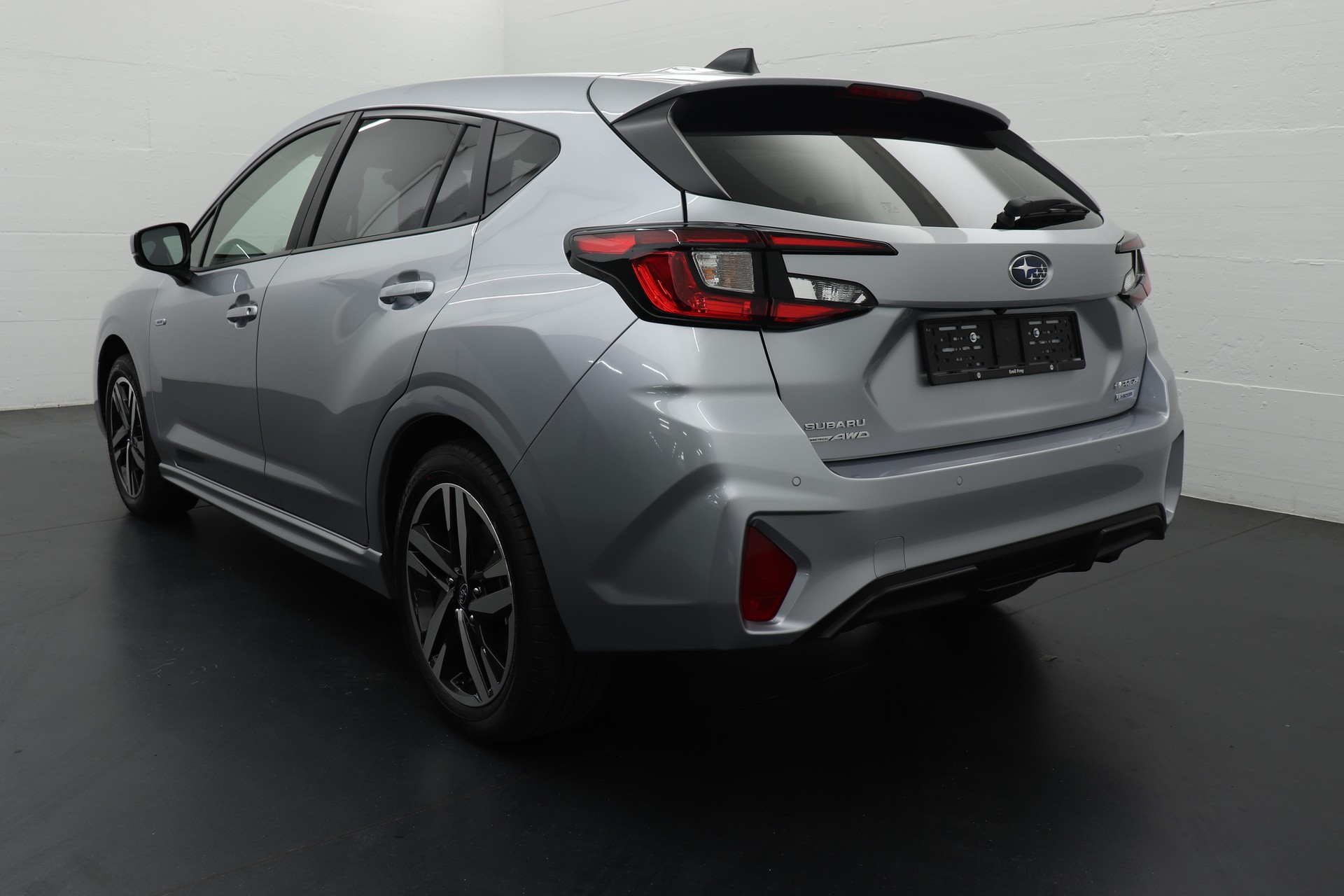 SUBARU Impreza 2.0i e-Boxer Swiss Plus-image-6