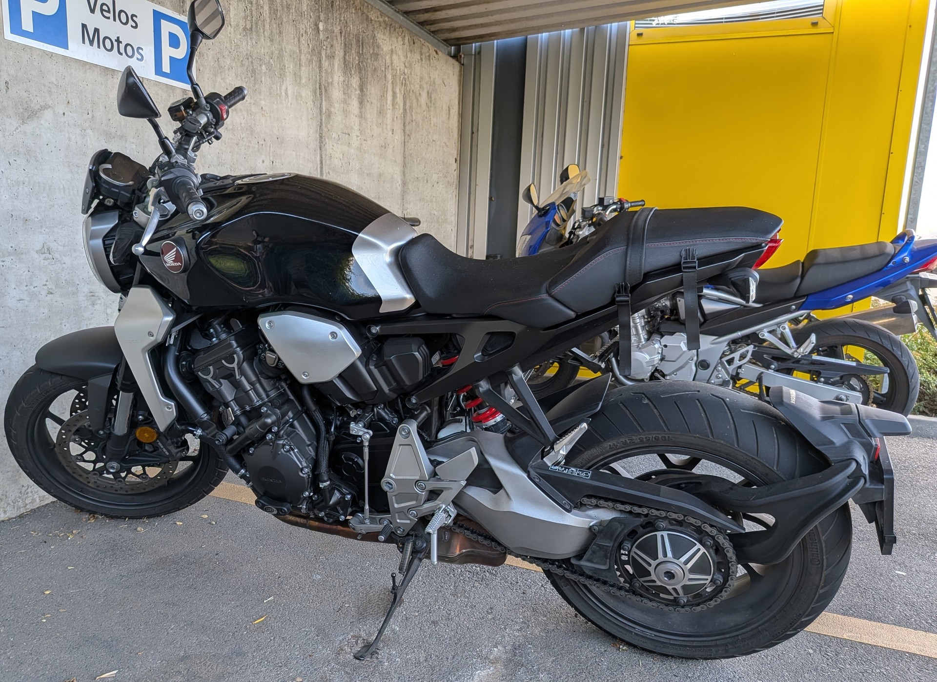 HONDA CB 1000 R ABS-image-4