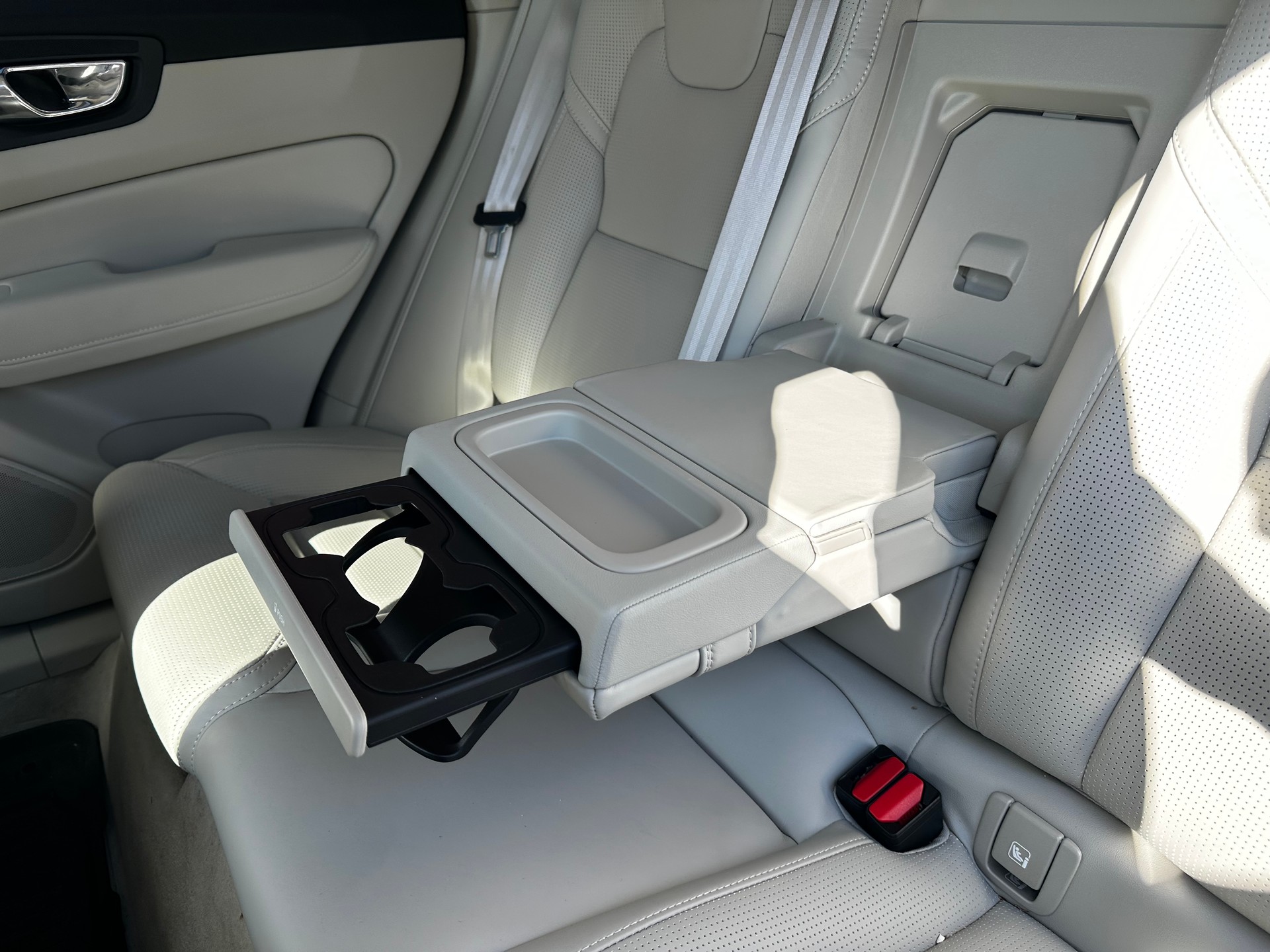 VOLVO XC60 T6 AWD Inscription Geartronic-image-16